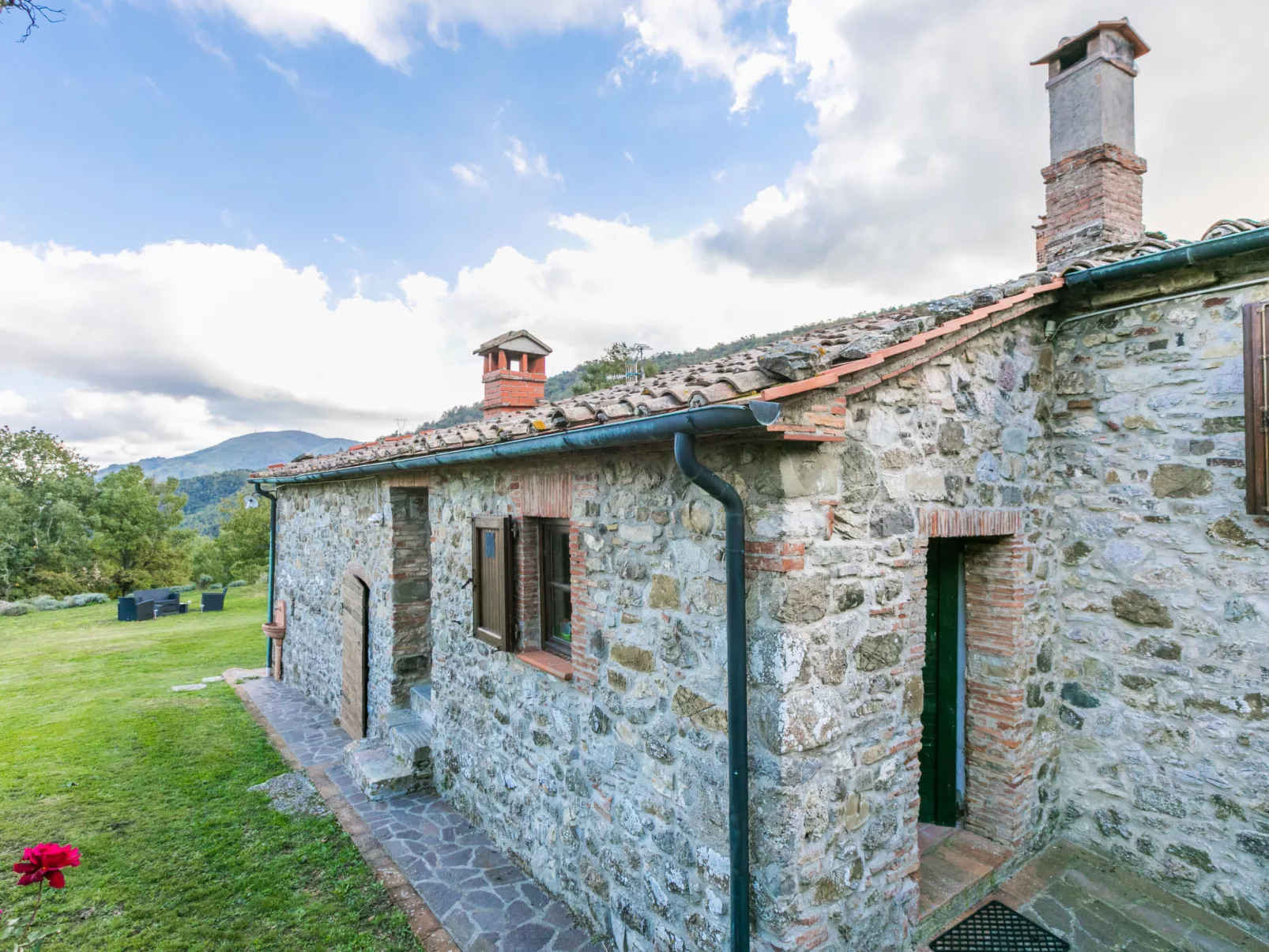 Podere Salcerini-Outside