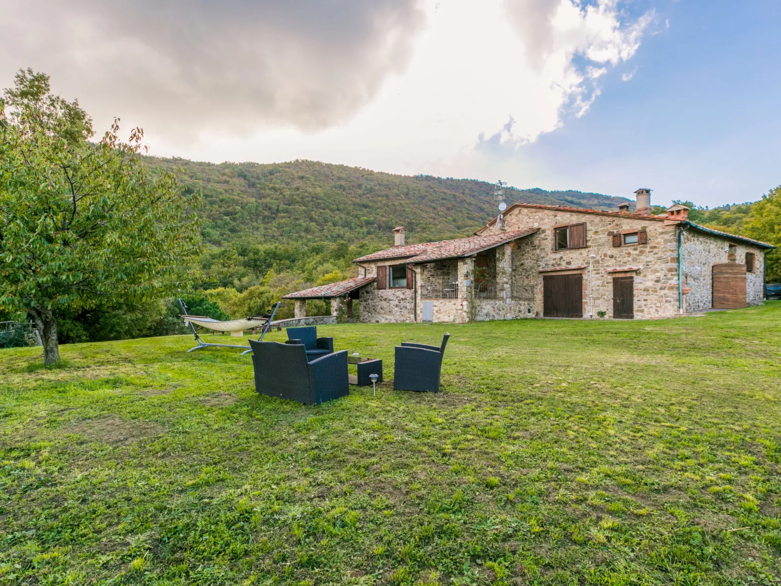 Podere Salcerini-Outside