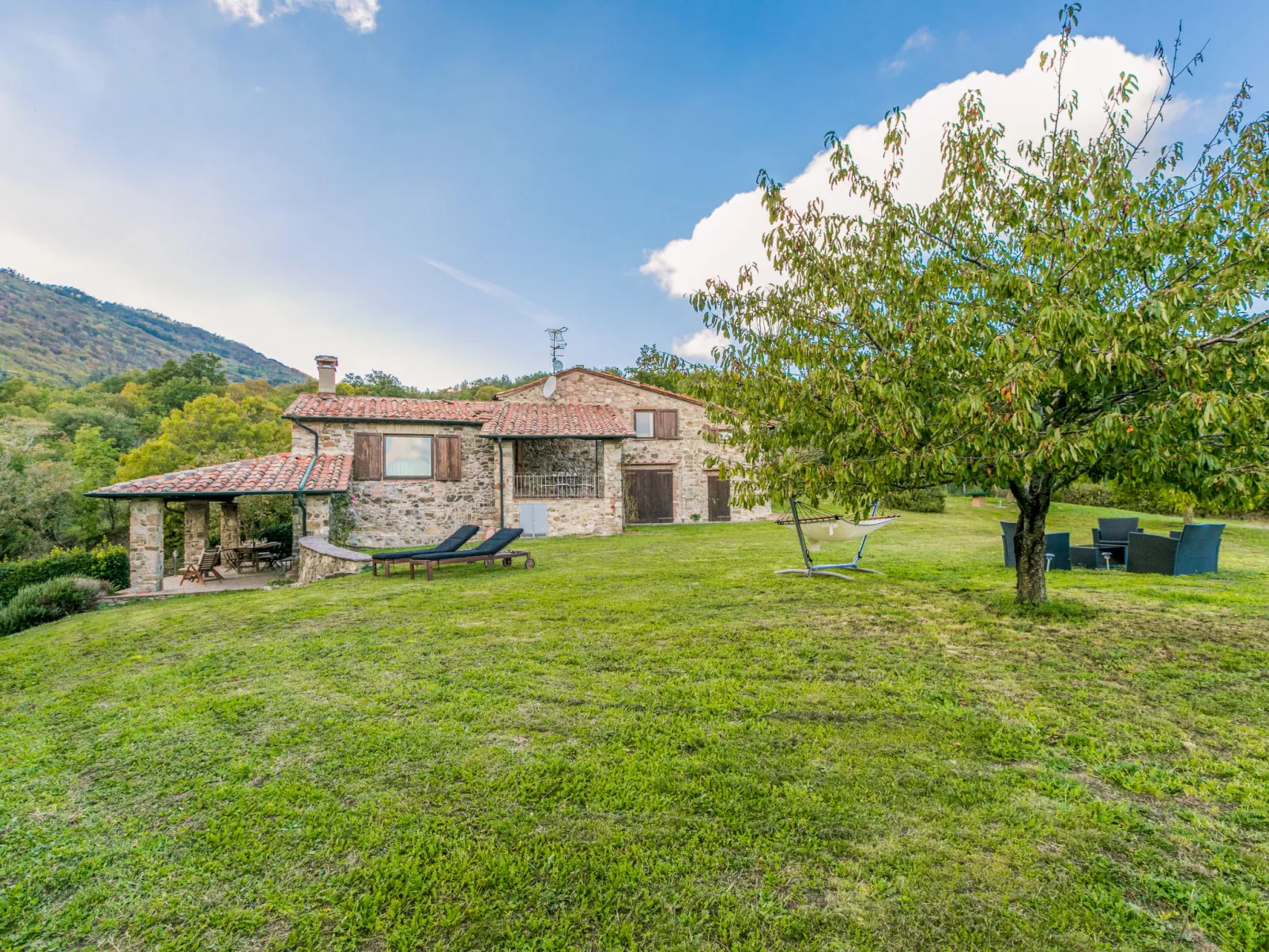Podere Salcerini-Outside