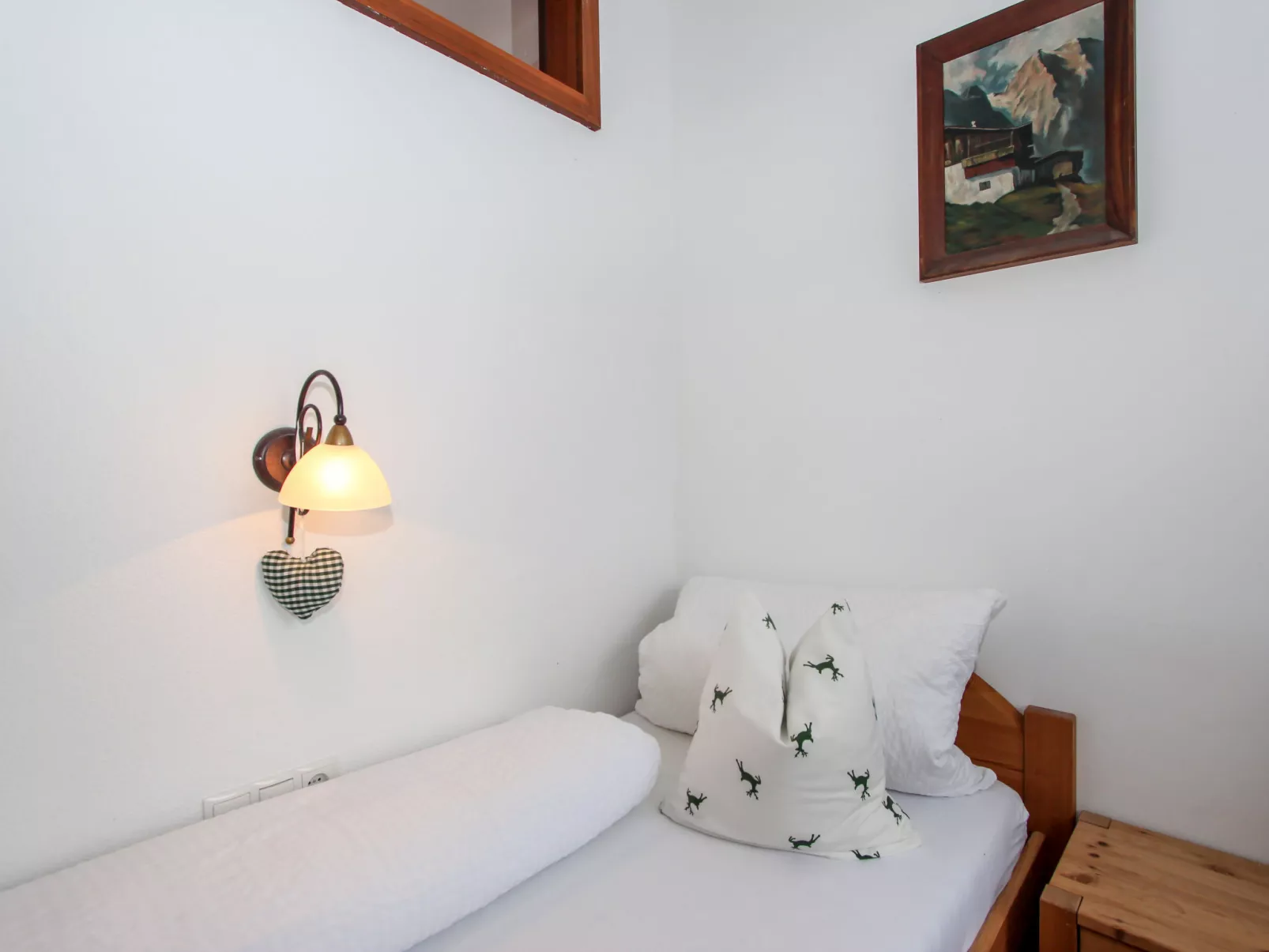 Tyrol-Inside