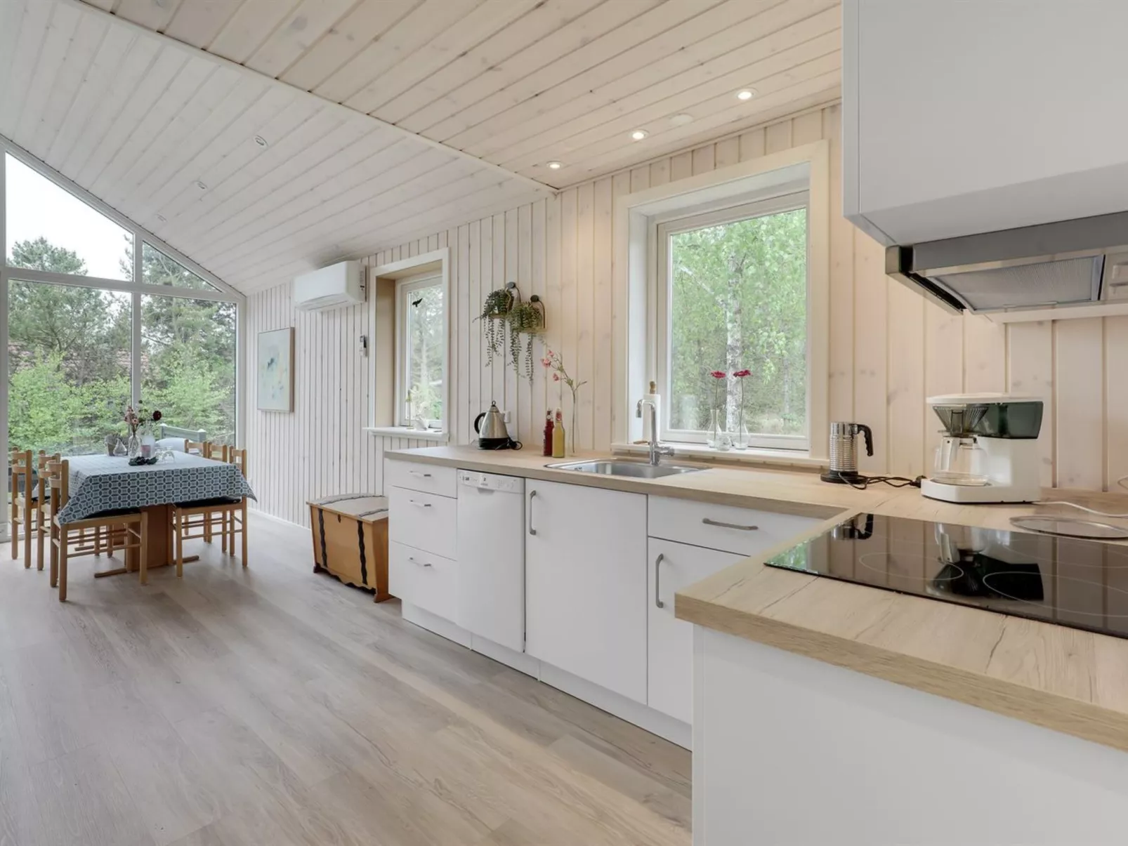 "Hilje" - 350m from the sea-Inside
