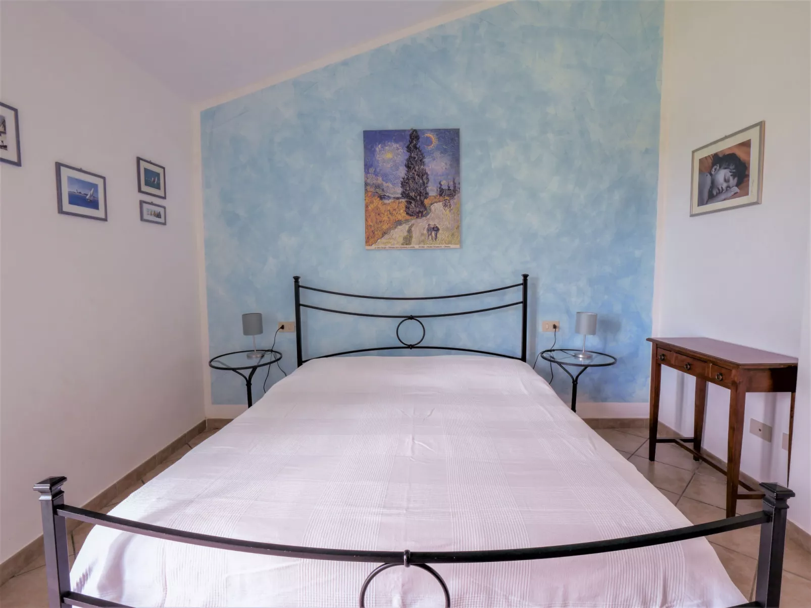 Cellina - Baia degli Ulivi-Inside