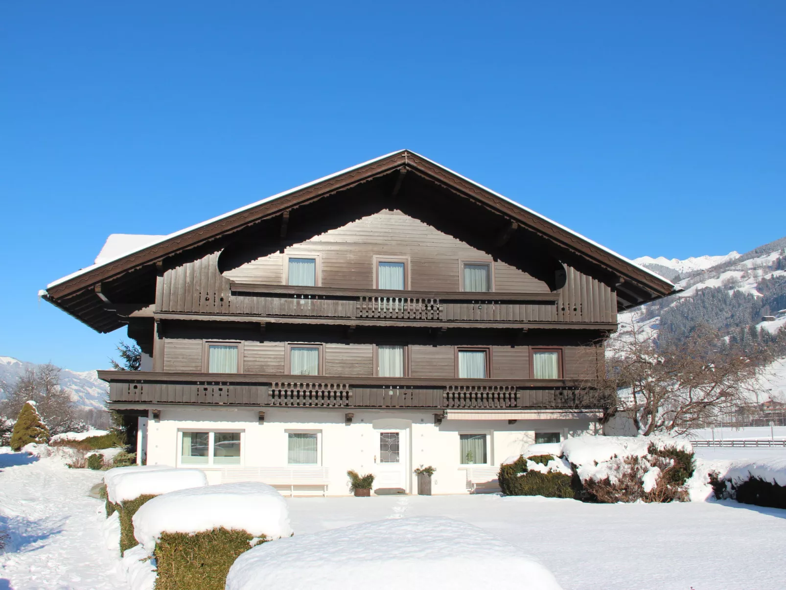 Kircher-Outside