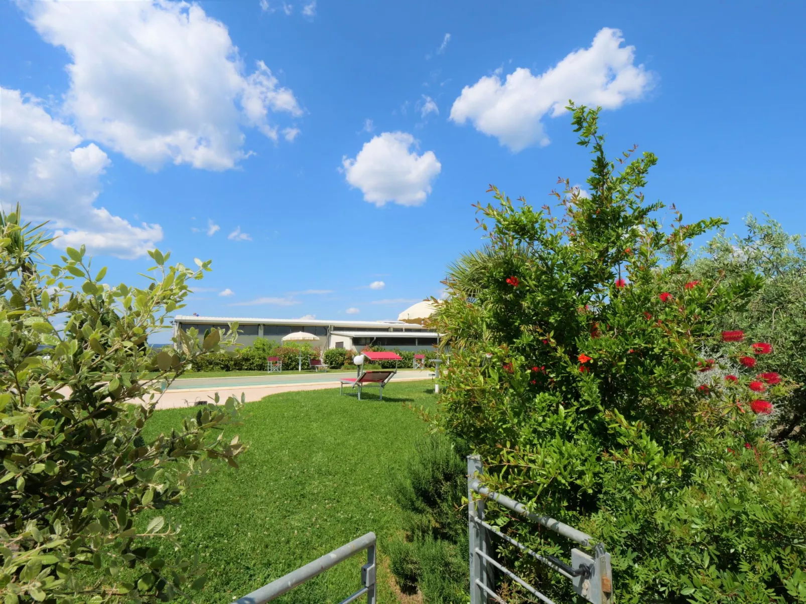 Cellina - Baia degli Ulivi-Outside