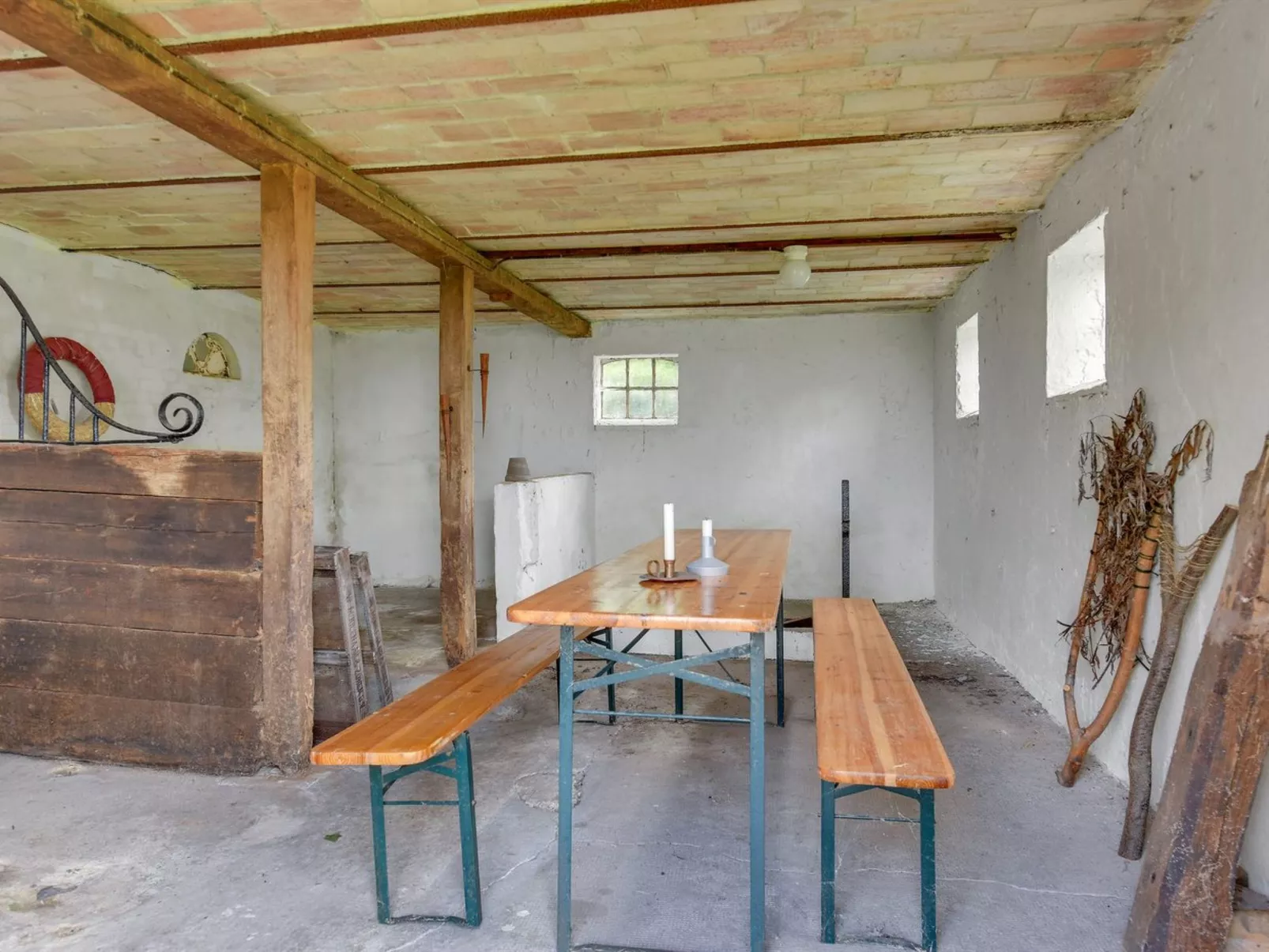 "Thorarin" - 25km from the sea-Inside