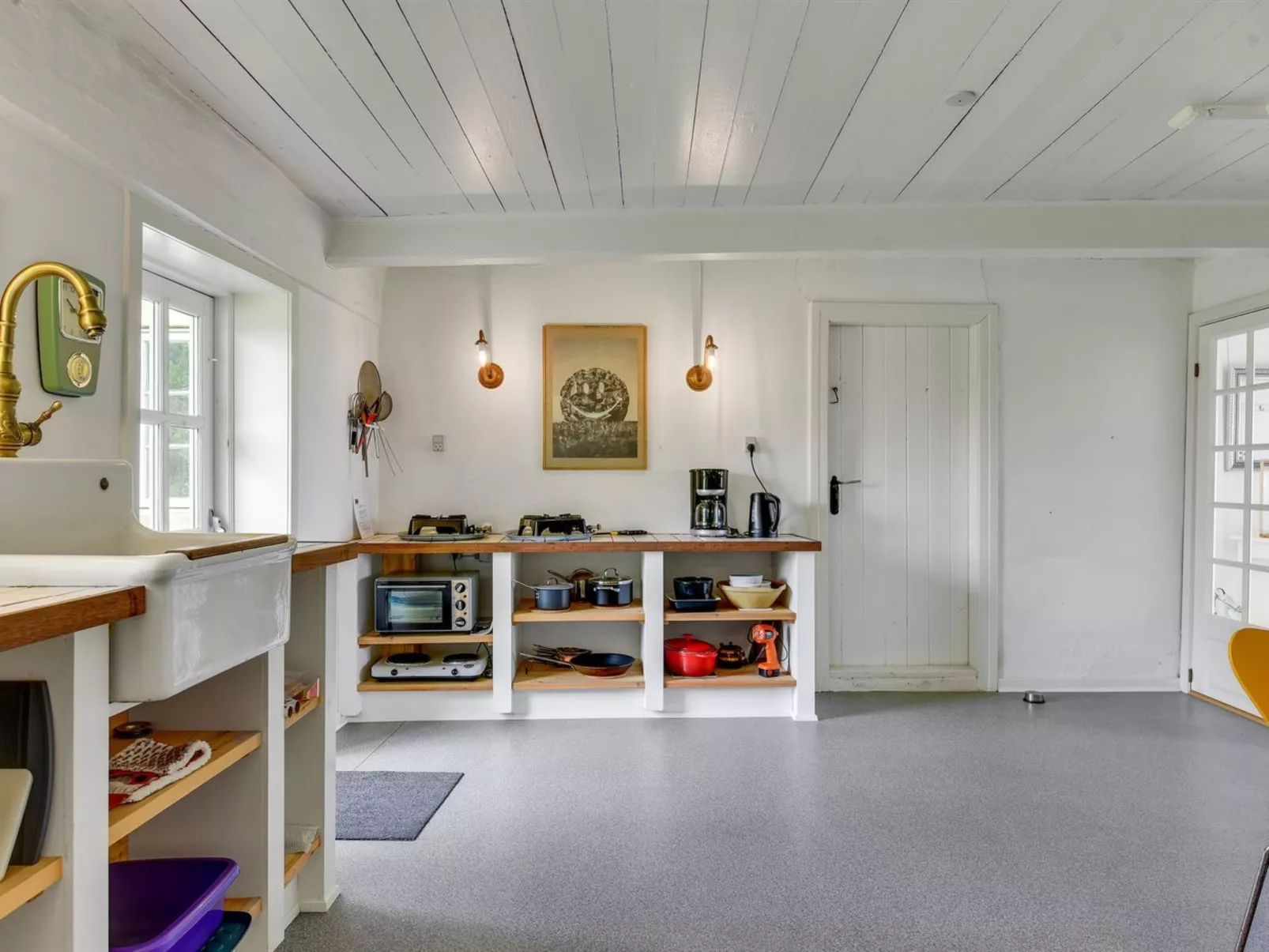 "Thorarin" - 25km from the sea-Inside