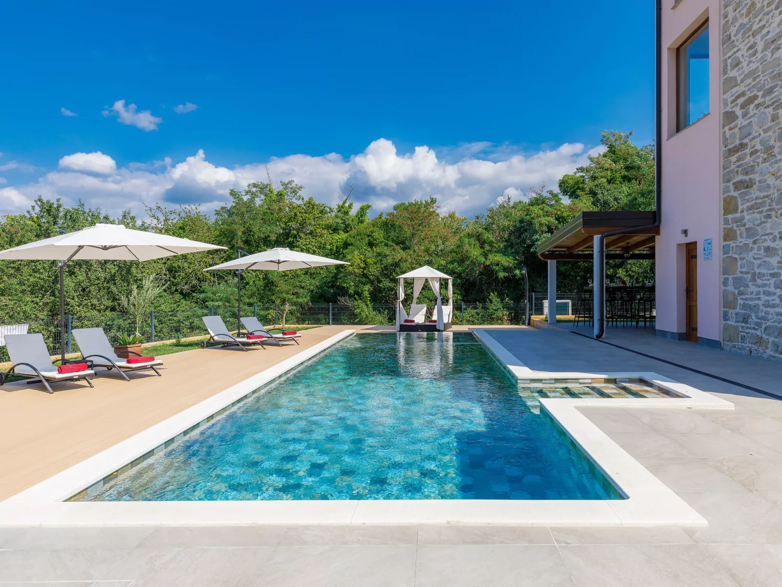 Villa Julia-Outside