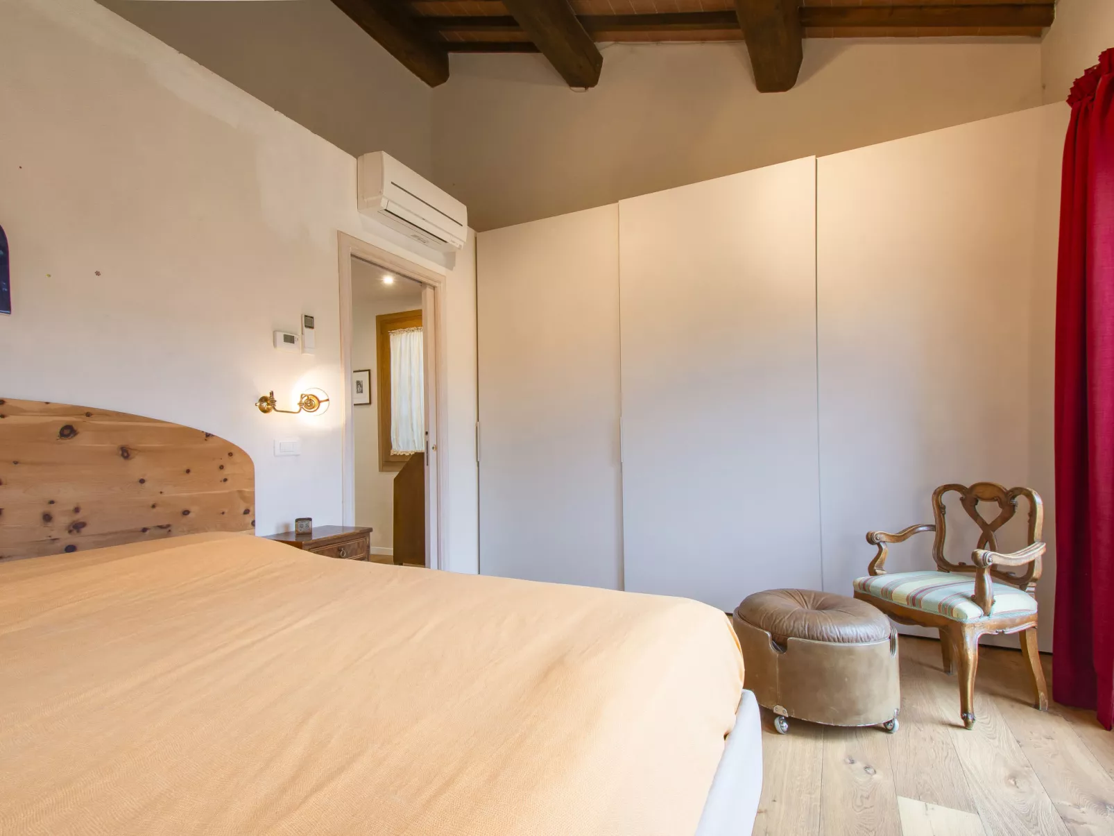 Policleto-Inside