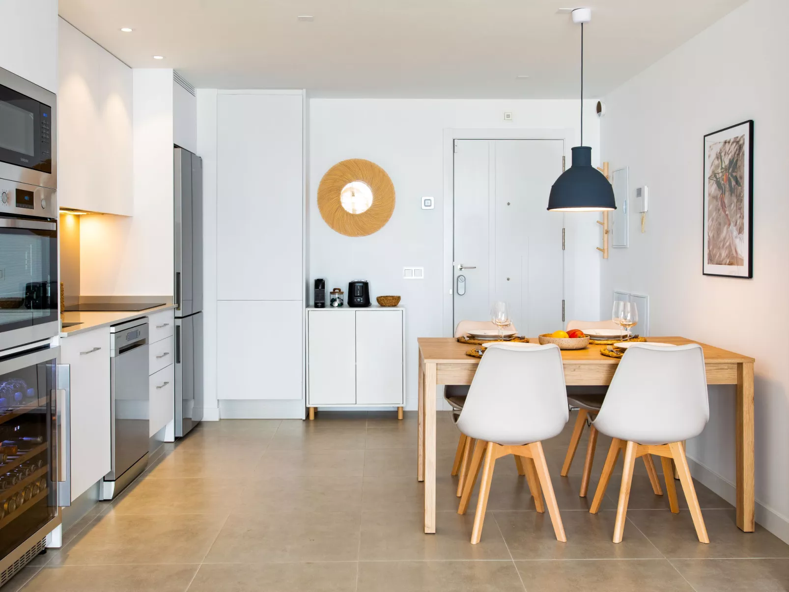 Marinsa Beach, Sea View/Roof terrace-Inside