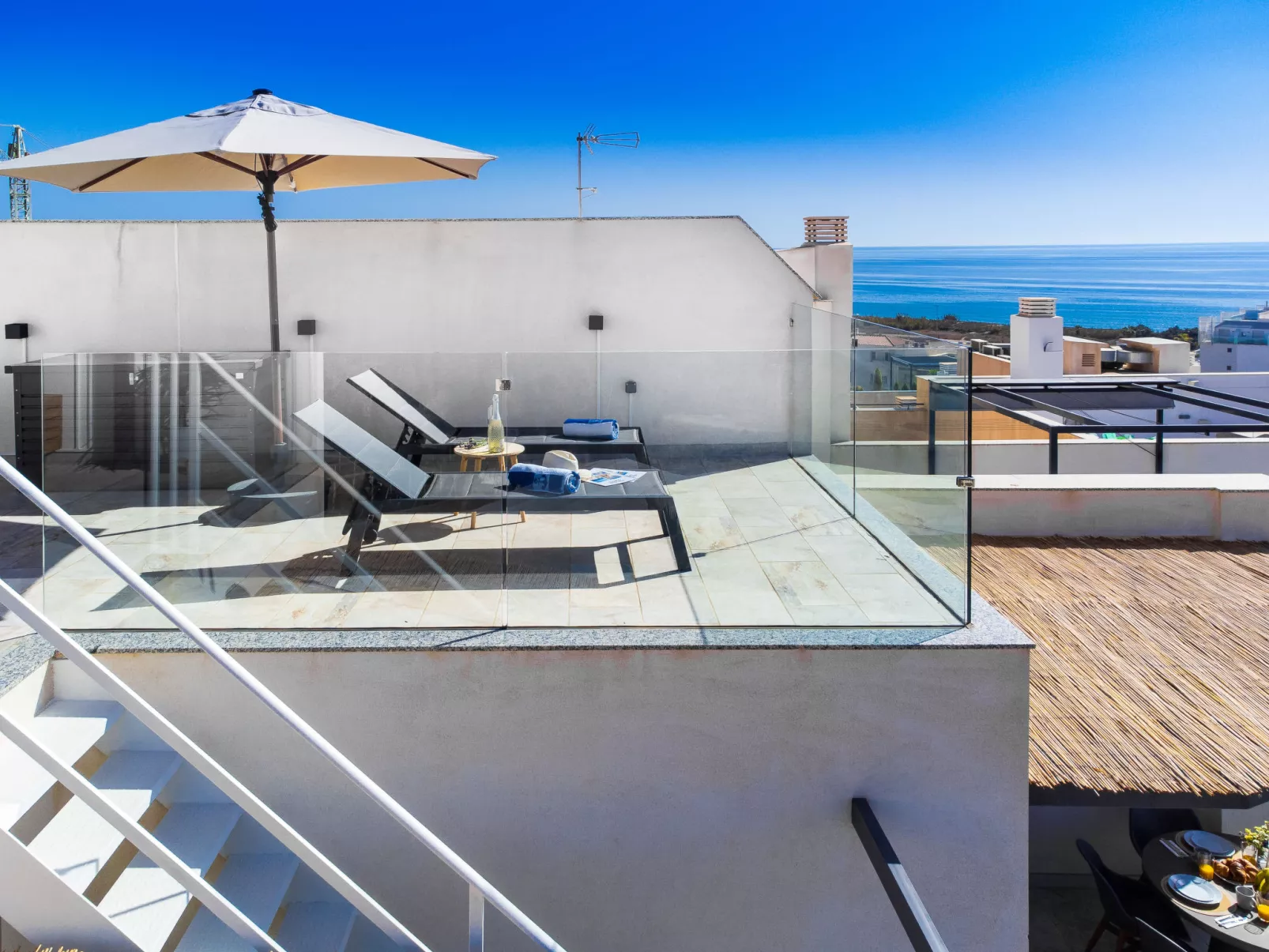 Marinsa Beach, Sea View/Roof terrace-Outside