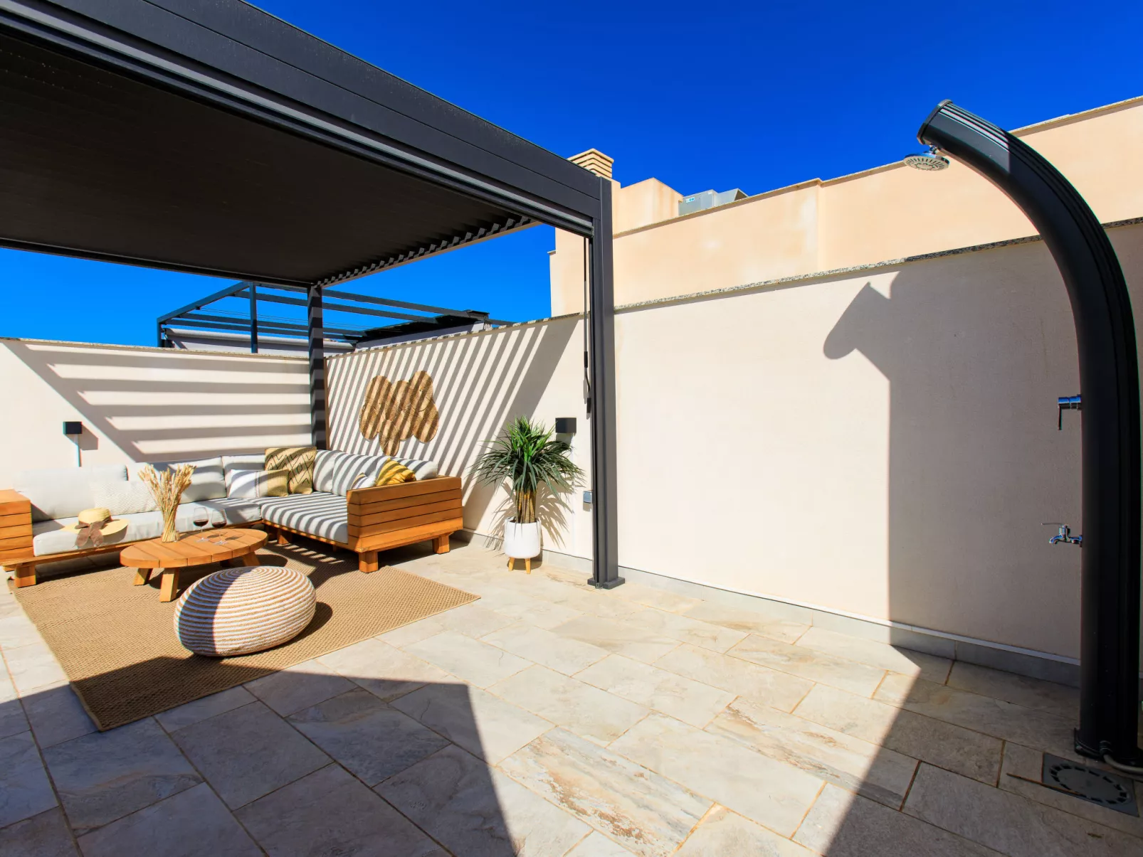 Marinsa Beach, Sea View/Roof terrace-Outside