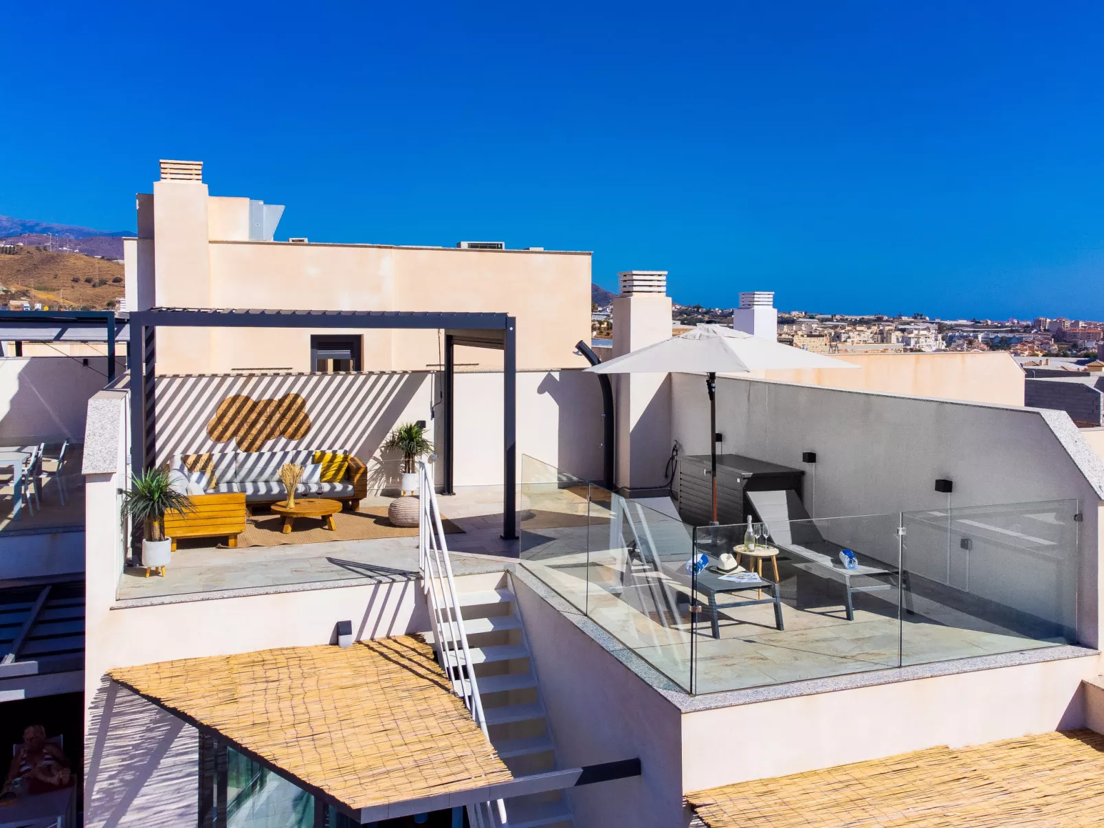 Marinsa Beach, Sea View/Roof terrace-Inside