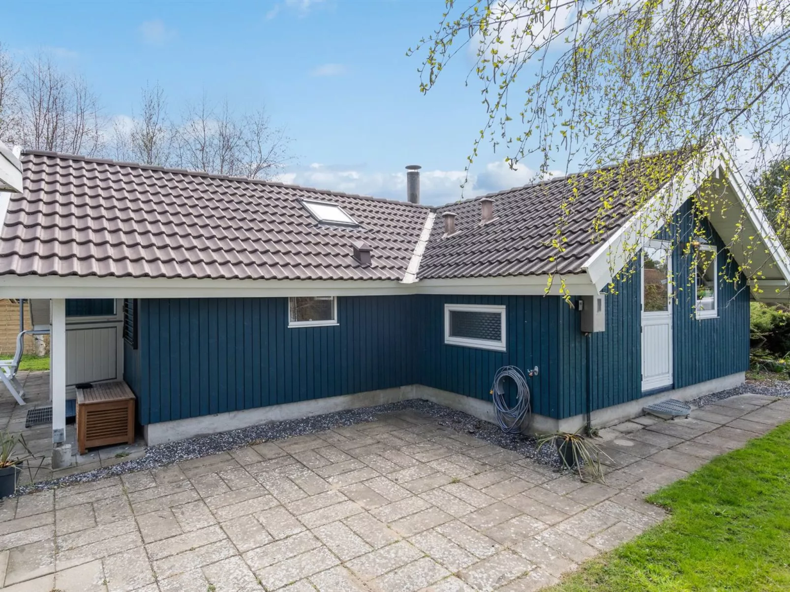 "Norna" - 300m from the sea