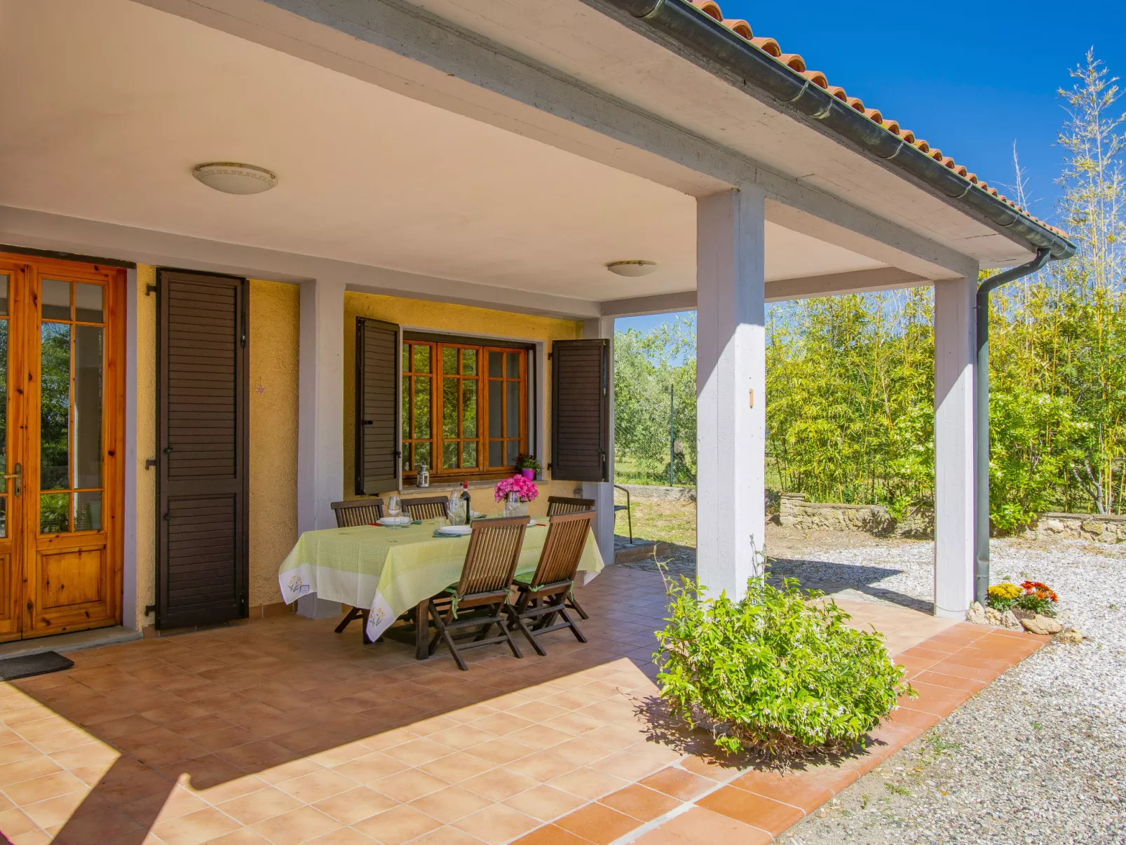 Montaleo 1-Outside