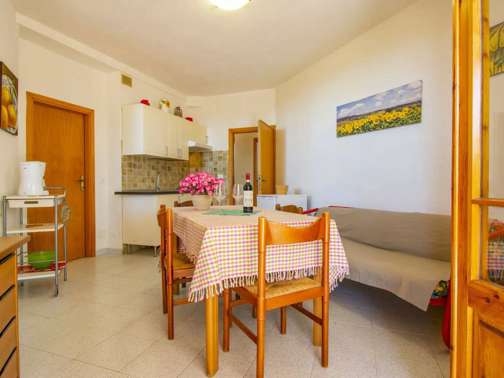 Montaleo 1-Inside