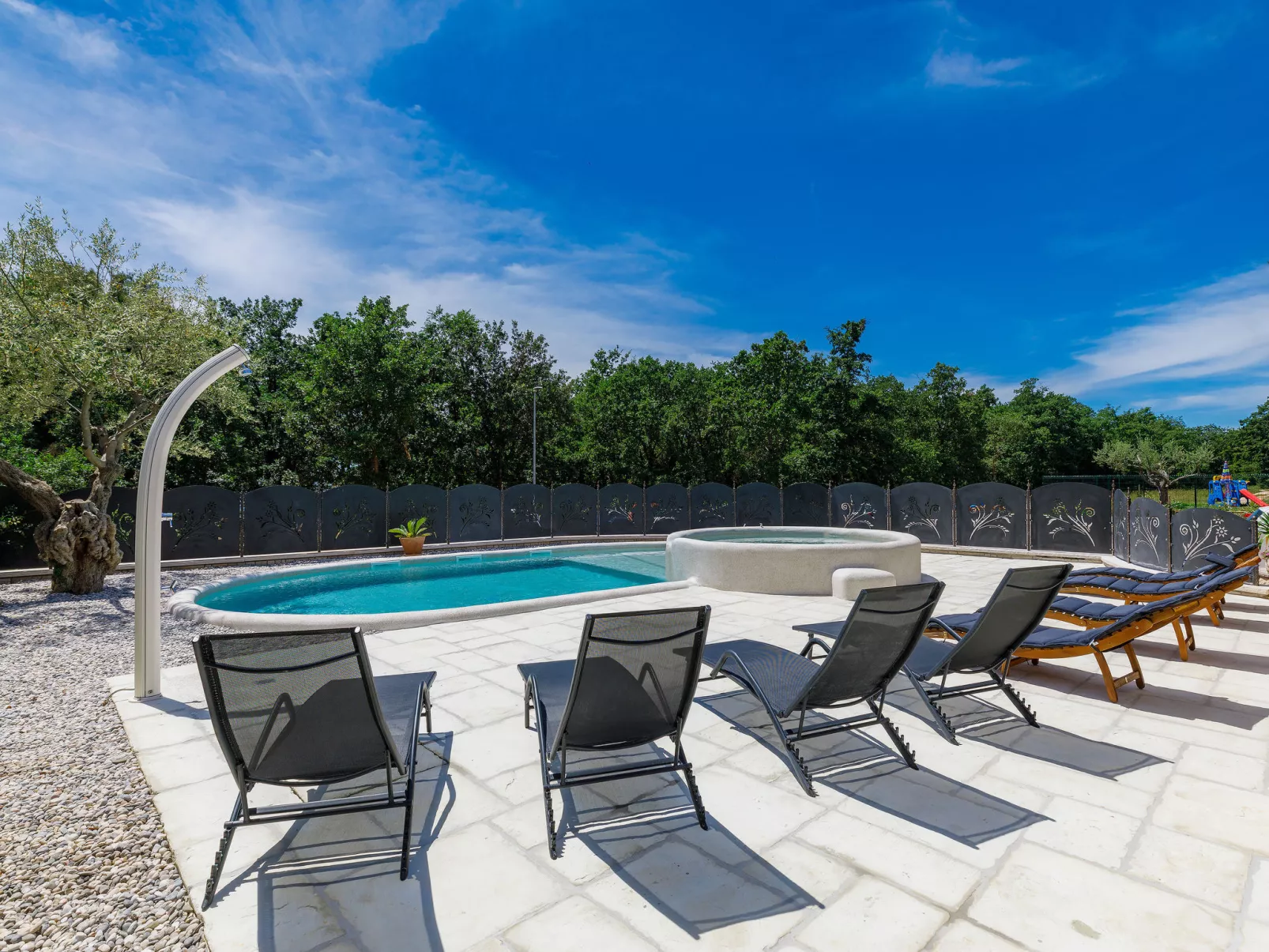 Villa Amaii-Outside