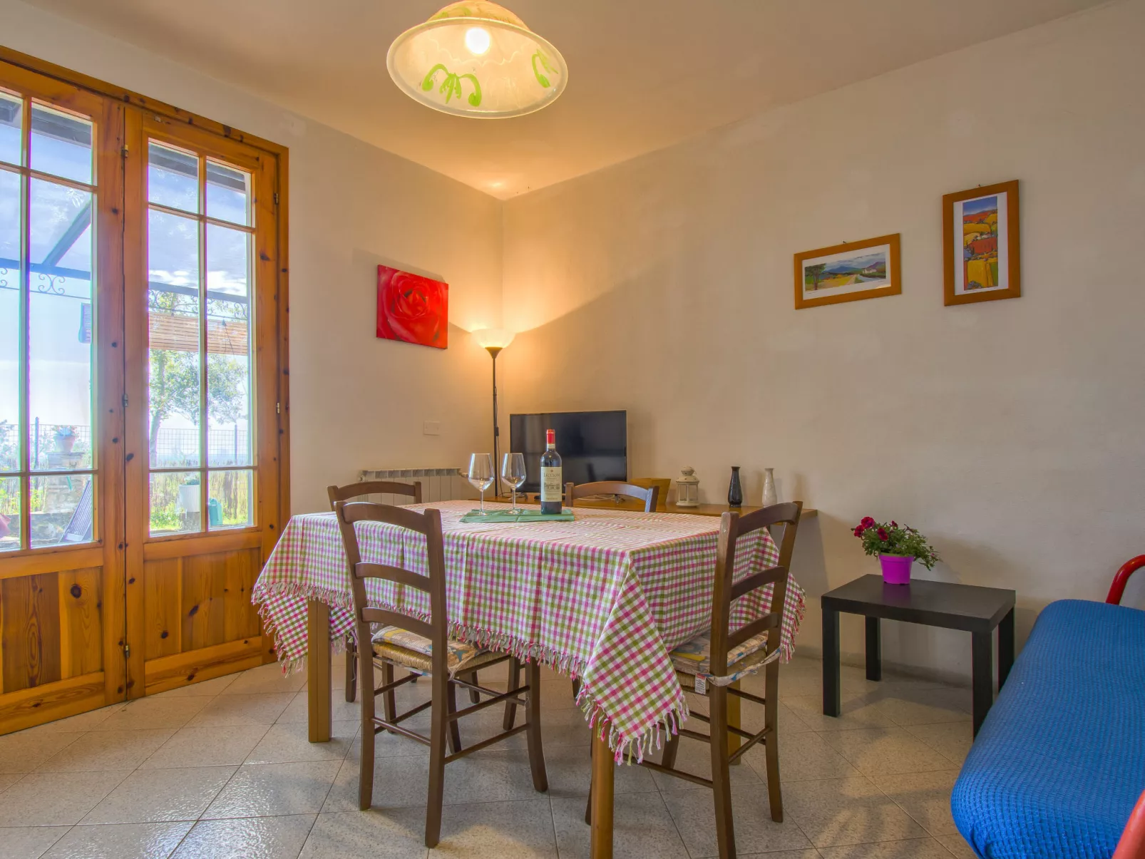 Montaleo 2-Inside