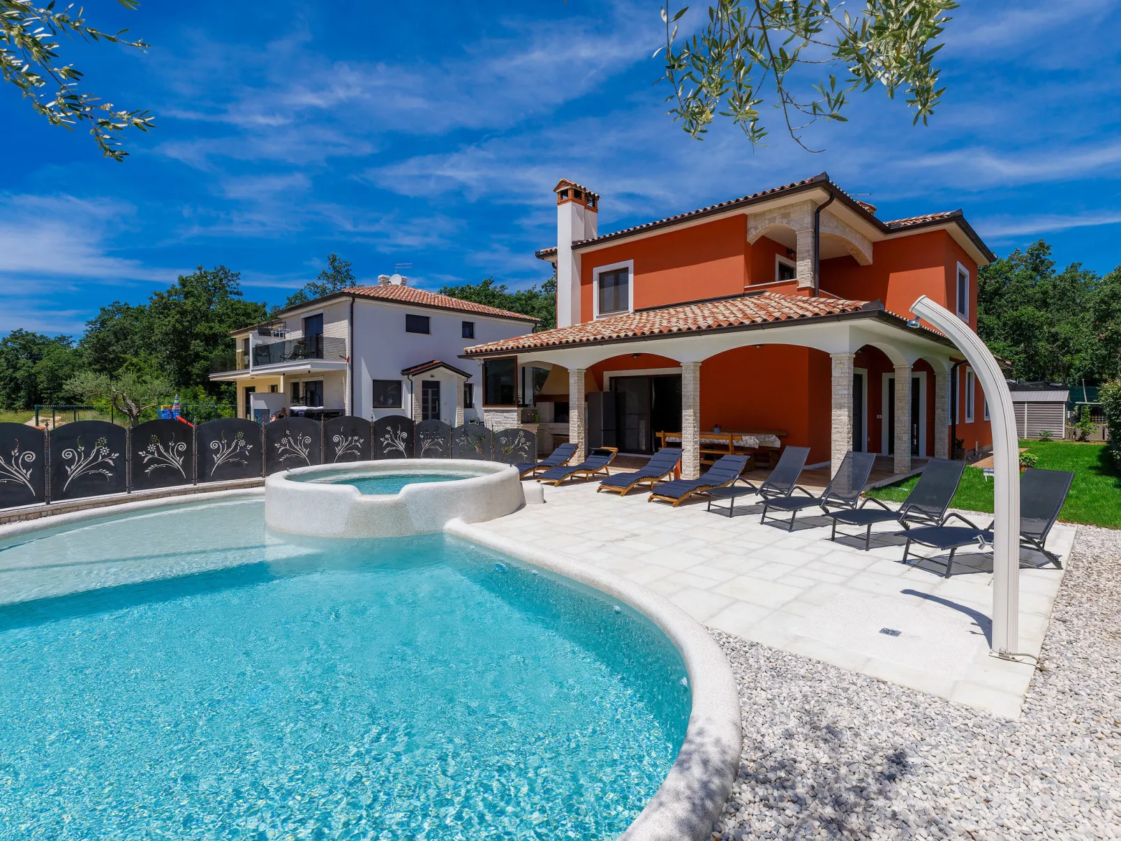 Villa Amaii-Outside