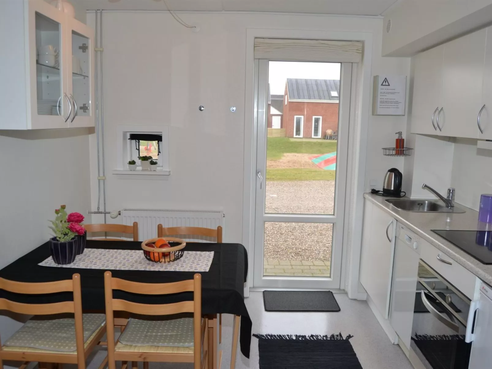"Svava" - 2.3km from the sea-Drinnen