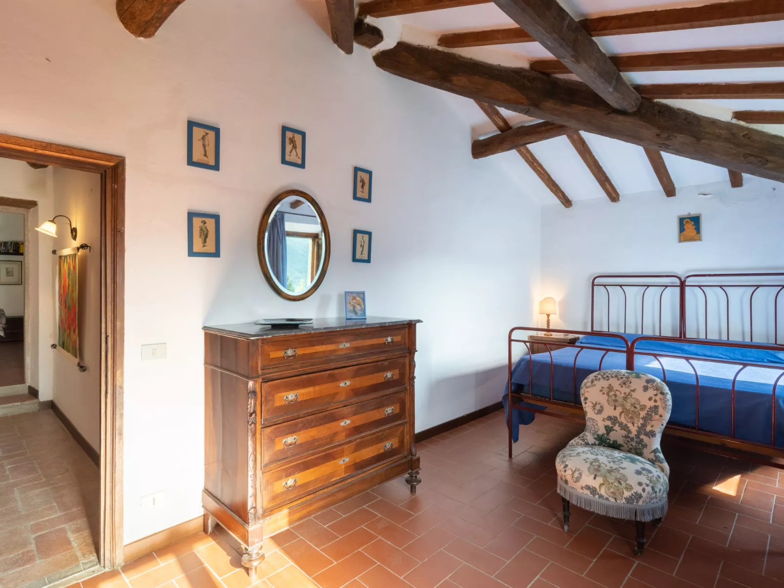San Leolino-Inside