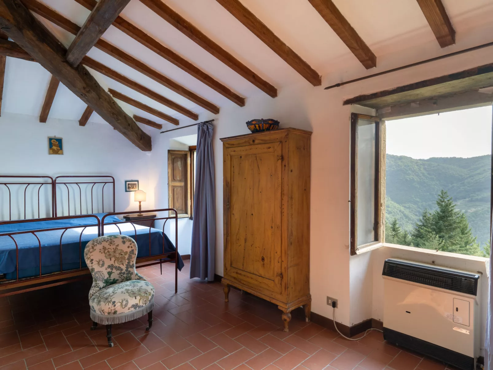 San Leolino-Inside