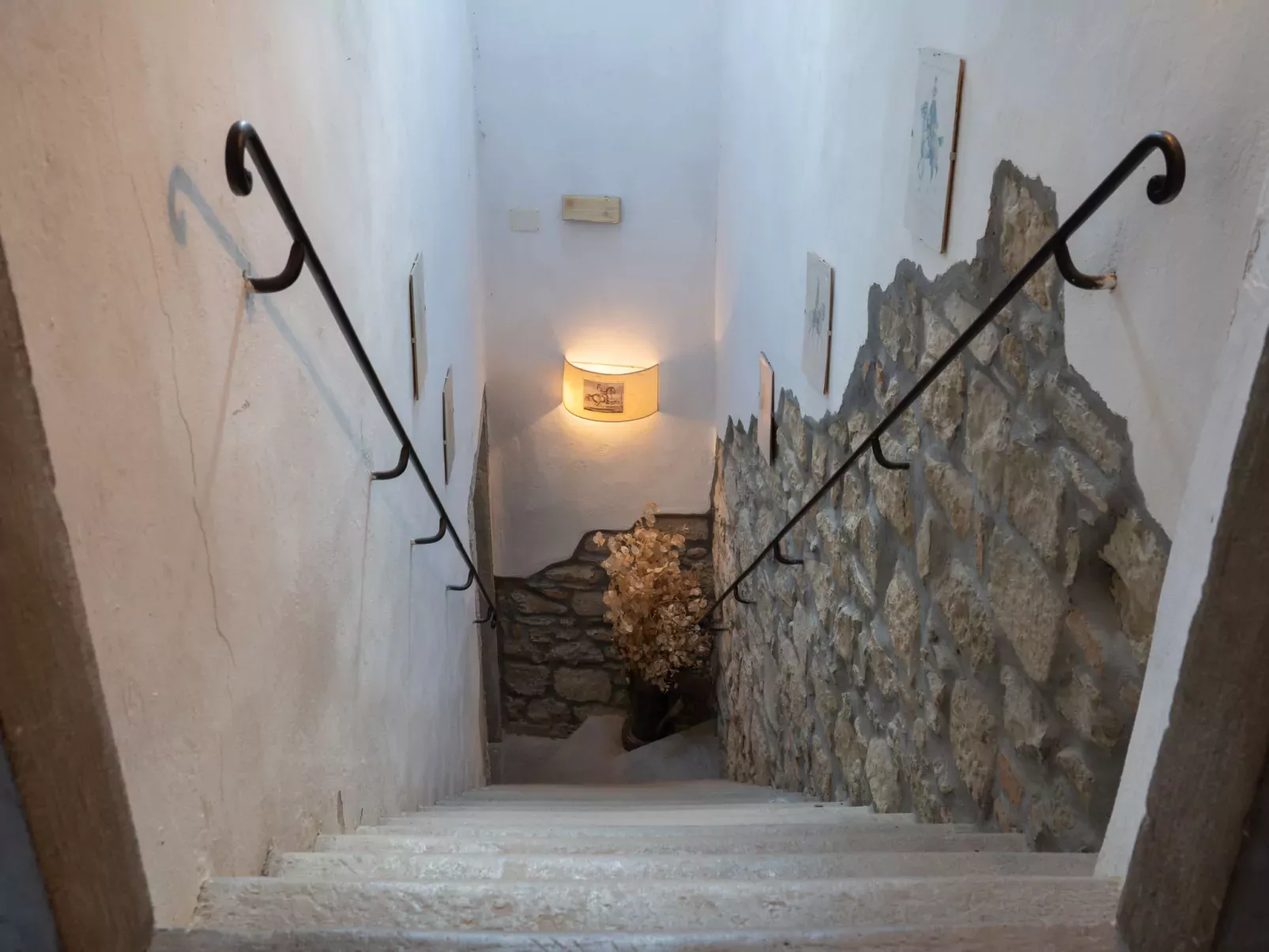 San Leolino-Inside