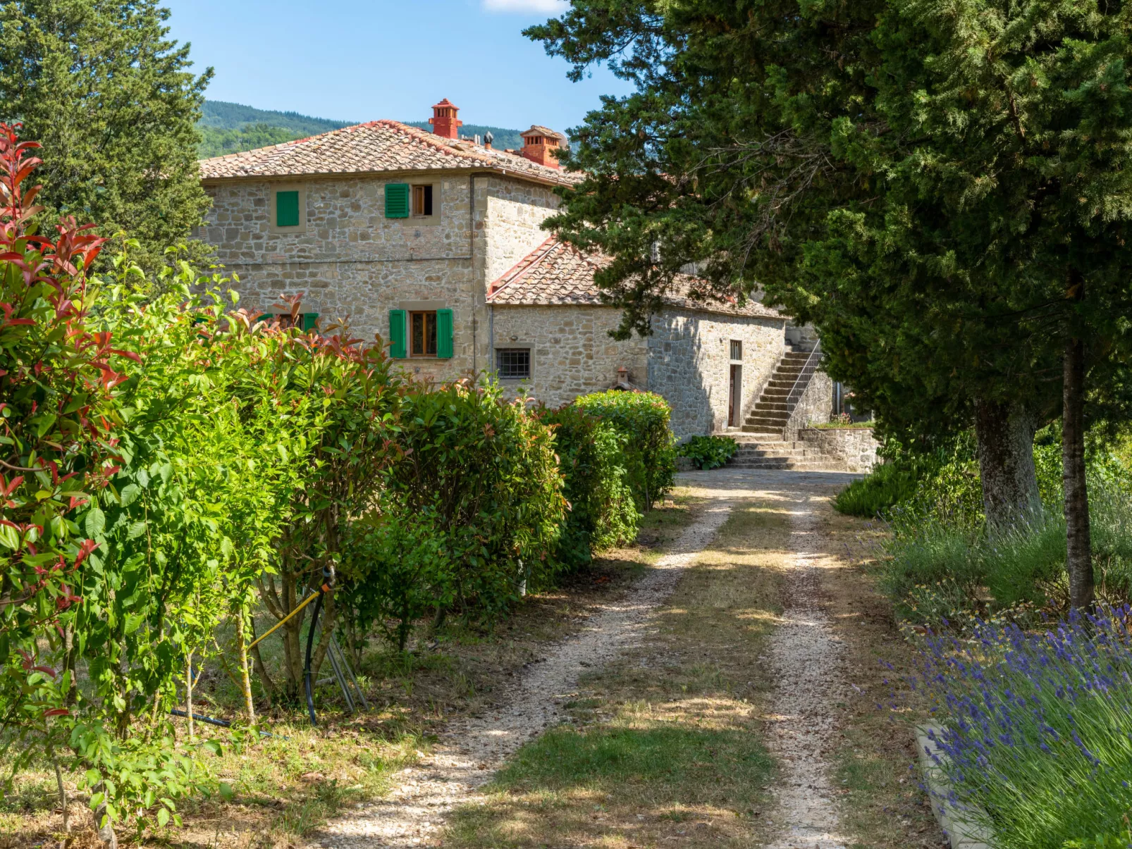 San Leolino-Outside