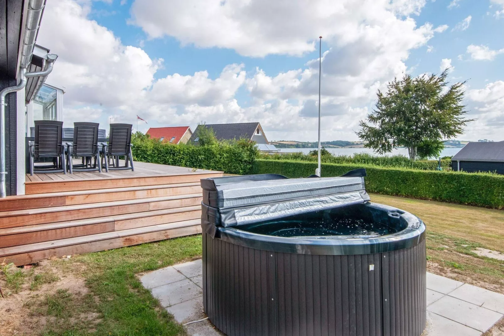 Seaside Serenity in Vemmingbund-By Traum