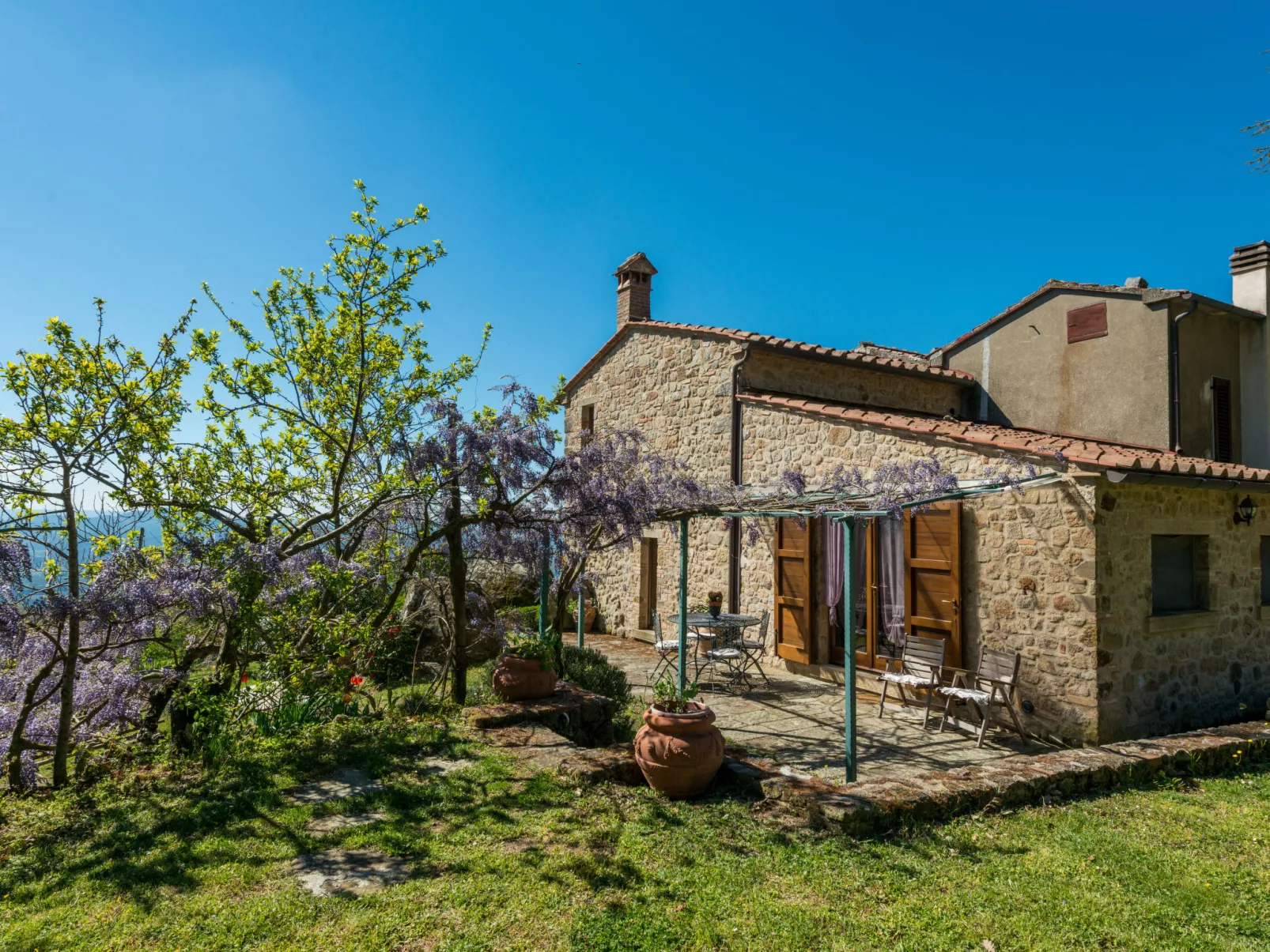La Casetta-Outside