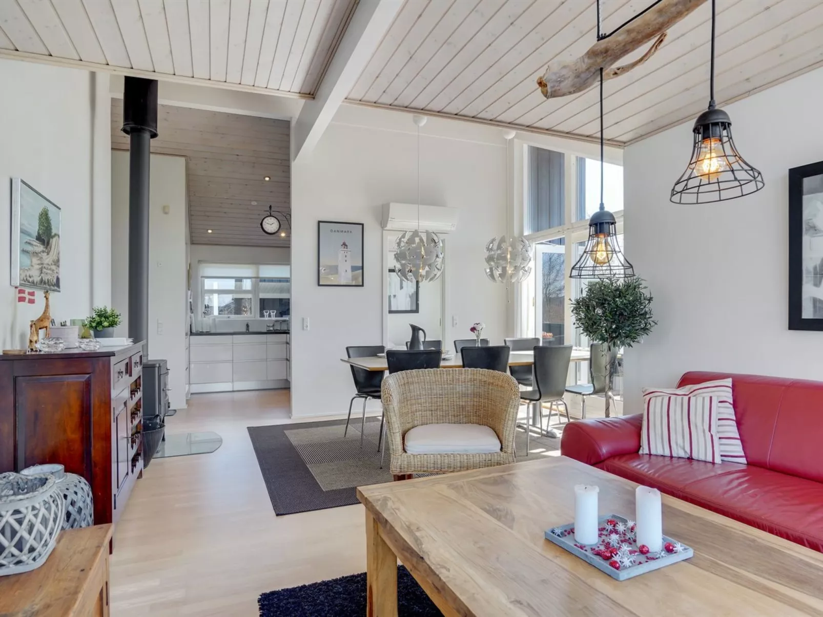 "Dorithea" - 3.5km from the sea-Drinnen