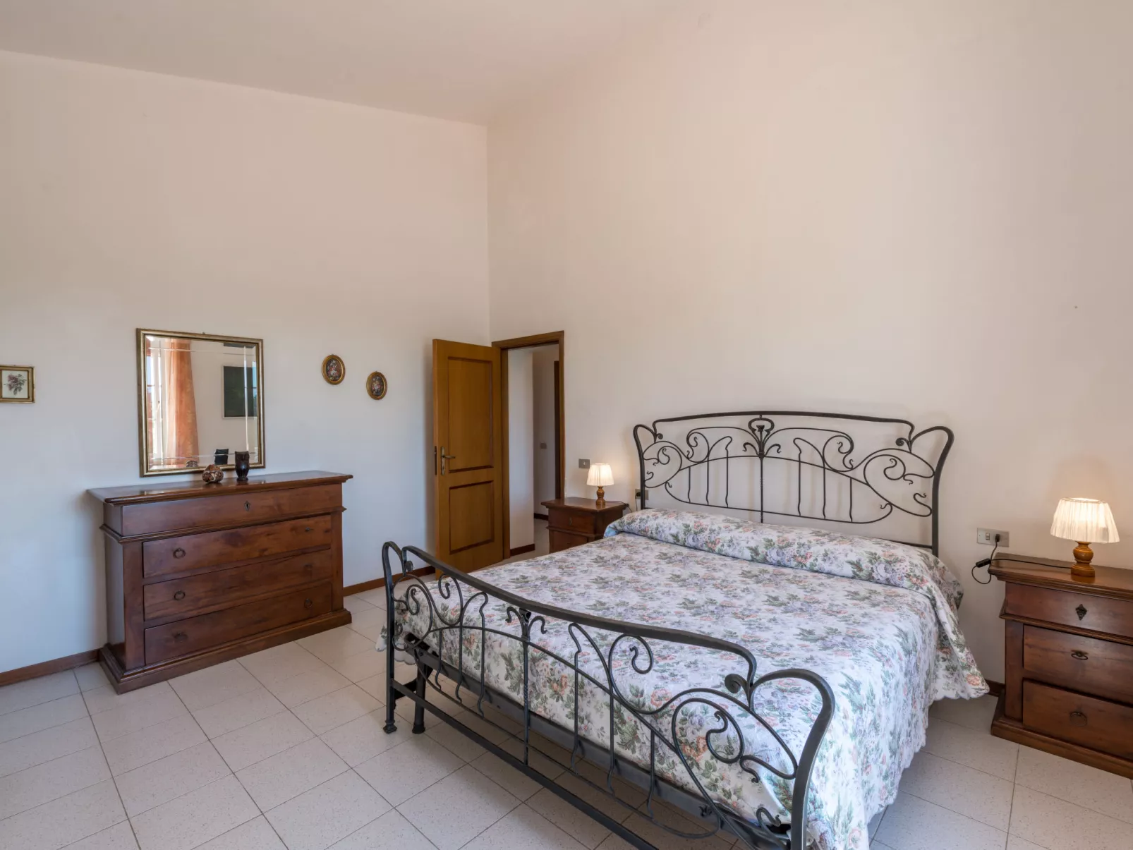 Podere Chiocciolaia-Inside