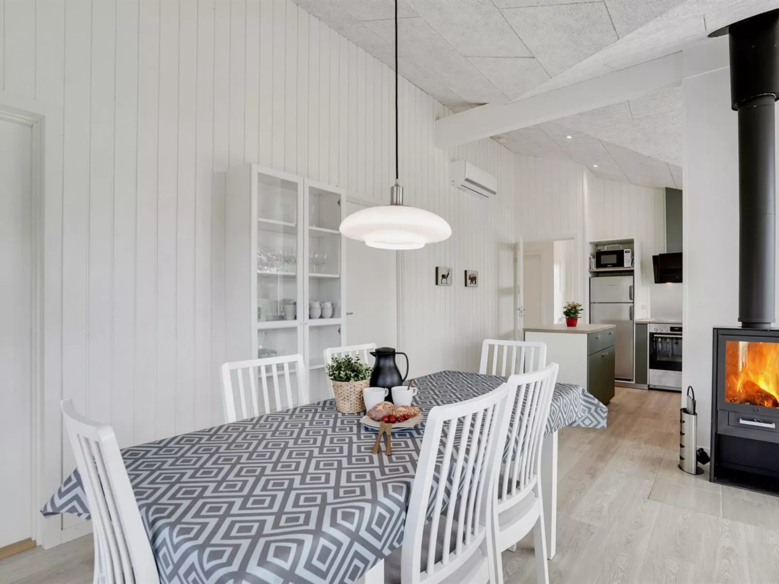 "Raakel" - 950m from the sea-Inside