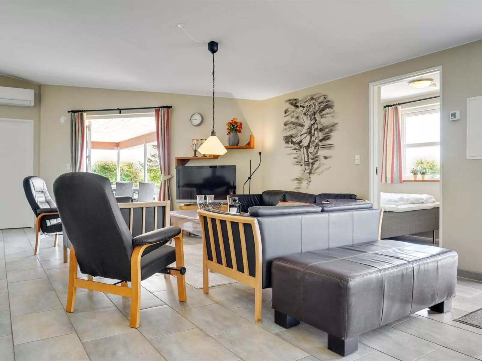 "Aletta" - 25km from the sea-Drinnen