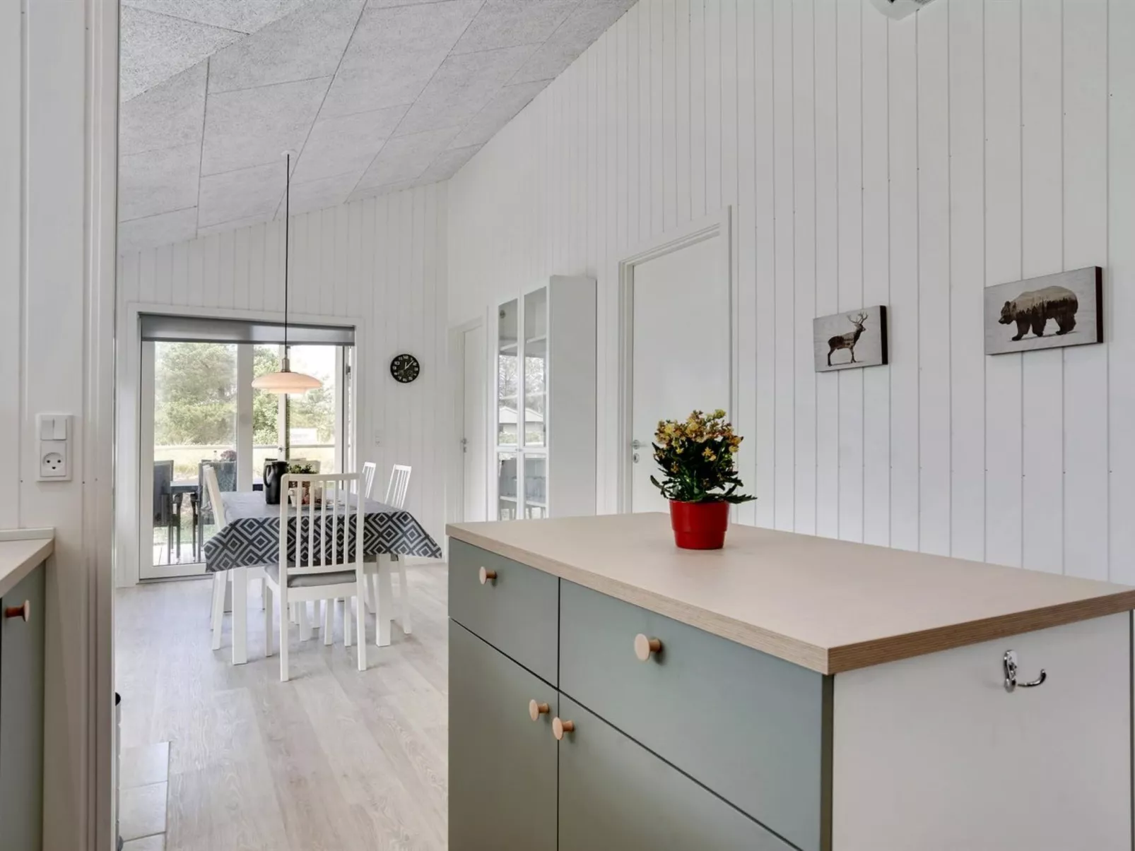 "Raakel" - 950m from the sea-Inside