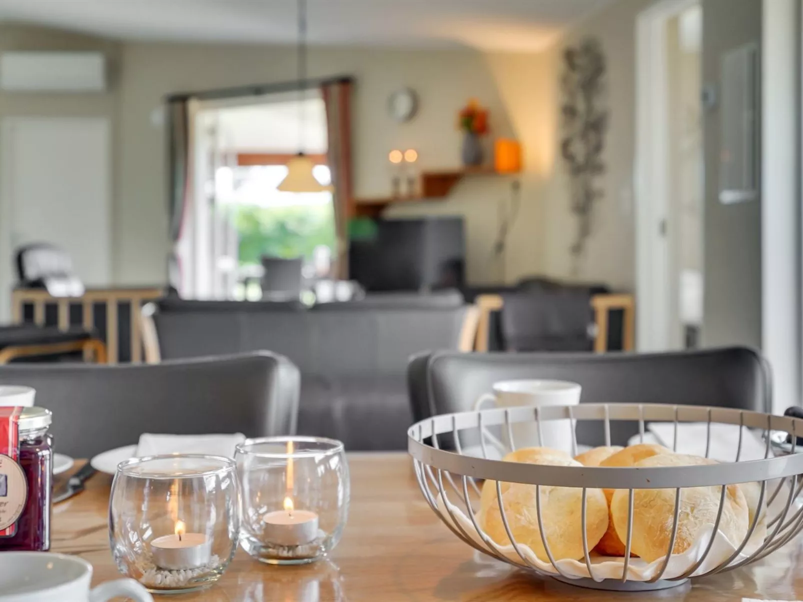 "Aletta" - 25km from the sea-Drinnen