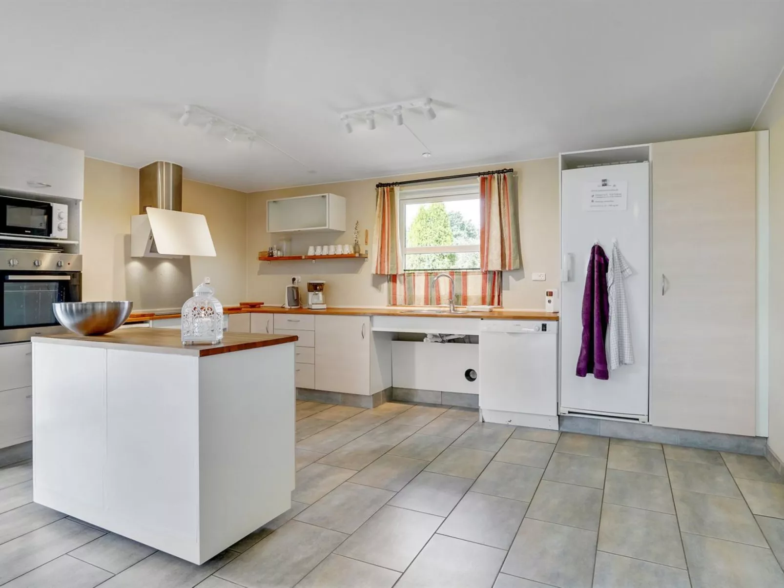 "Aletta" - 25km from the sea-Drinnen
