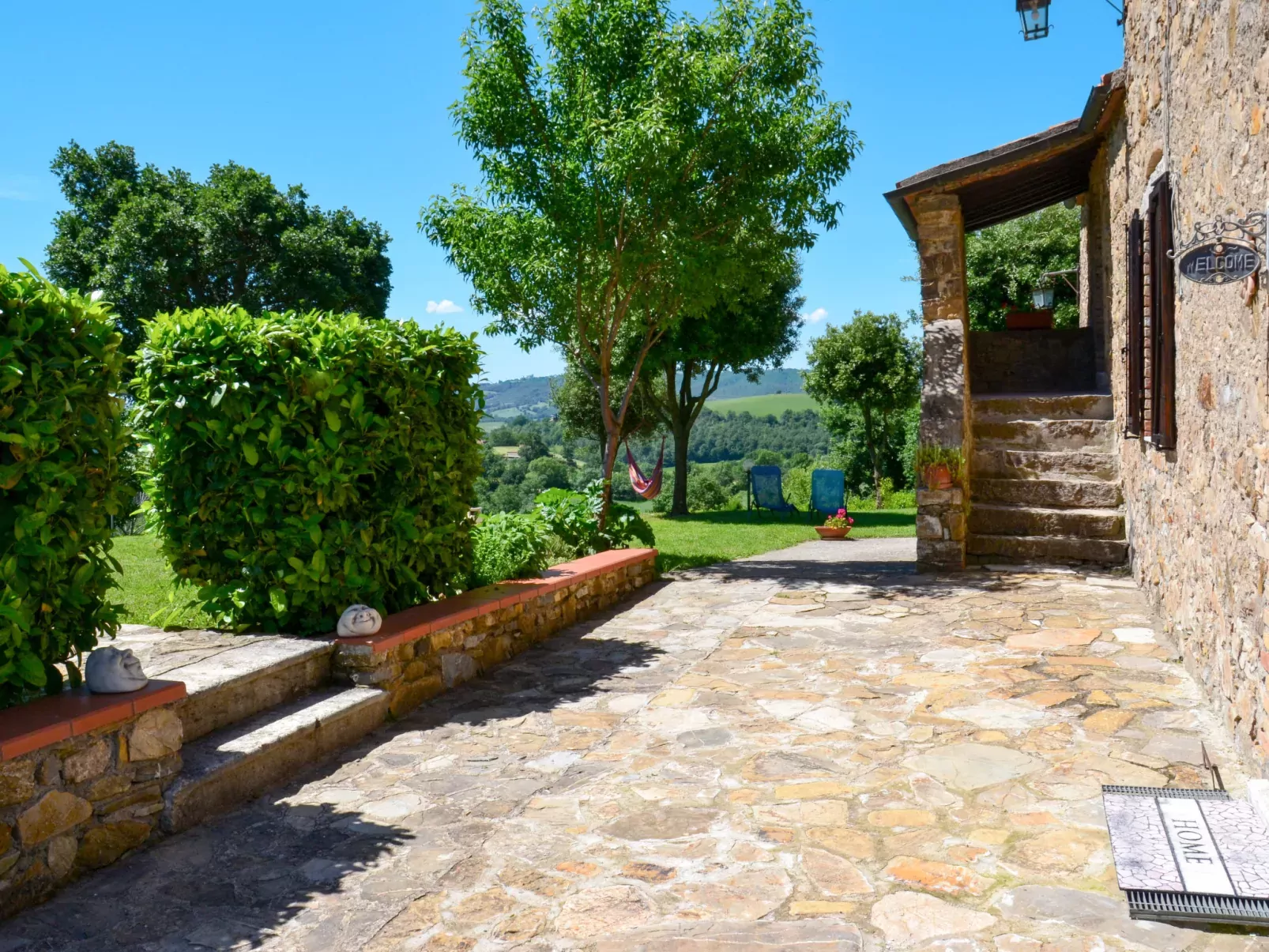 Montecavallo-Outside