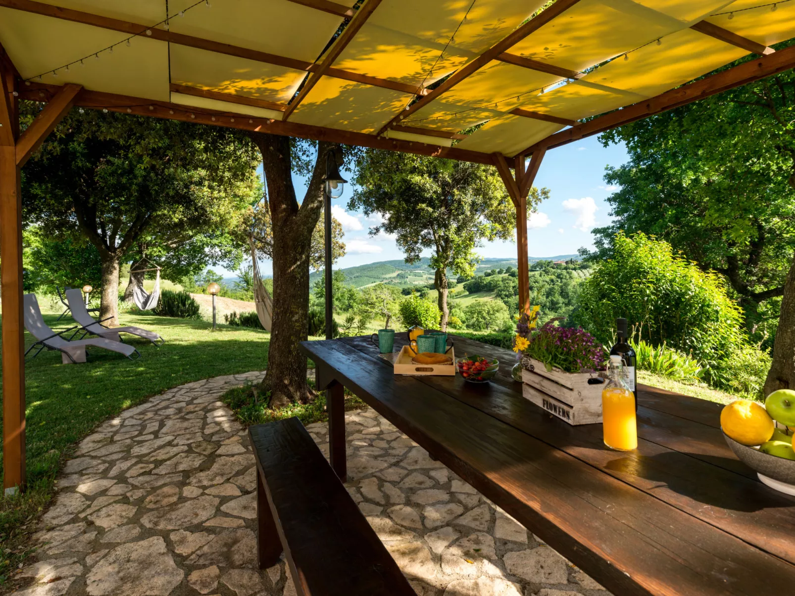 Montecavallo-Outside