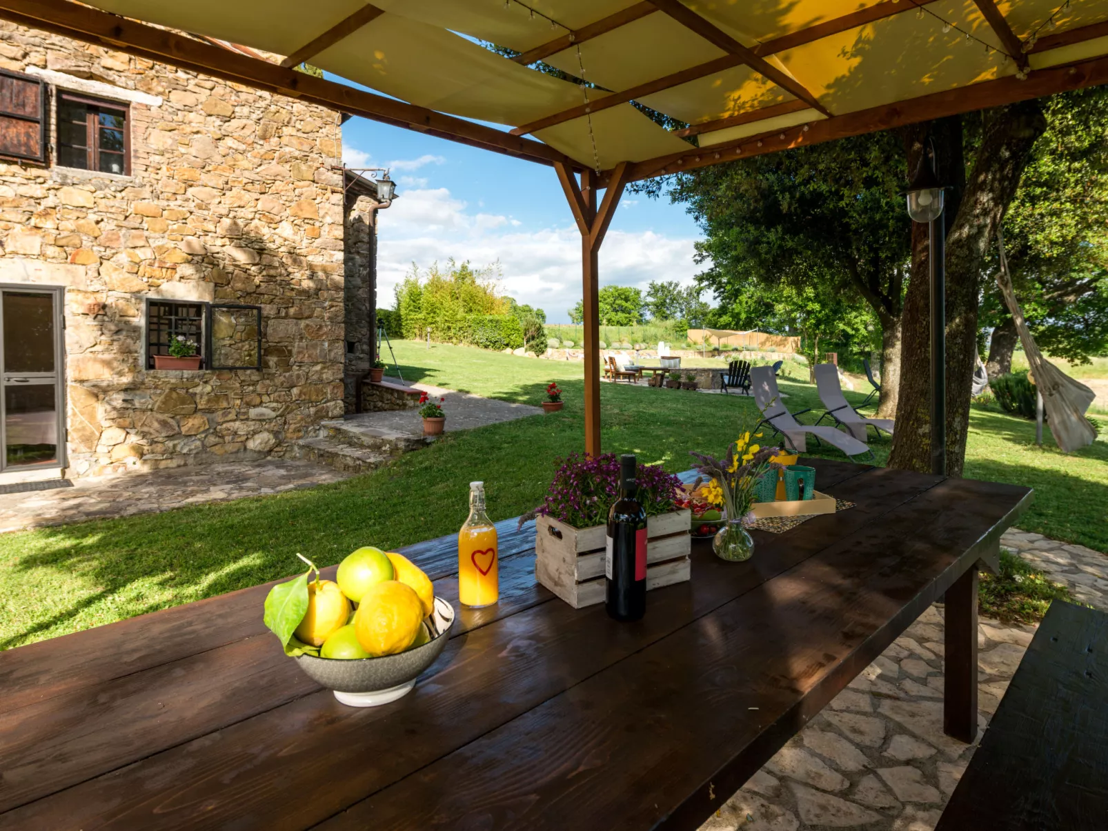 Montecavallo-Outside