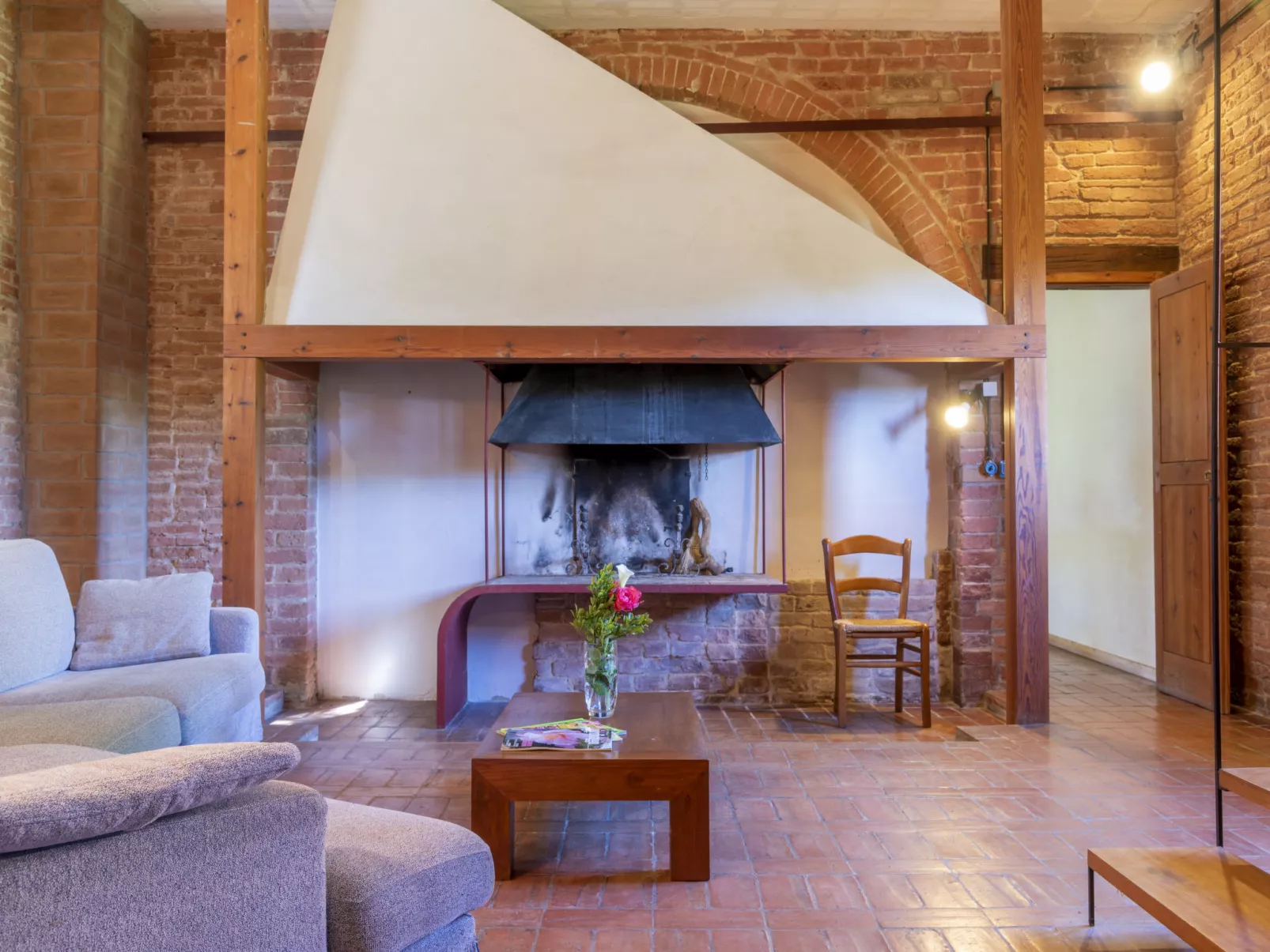 Borgo del Papa-Inside