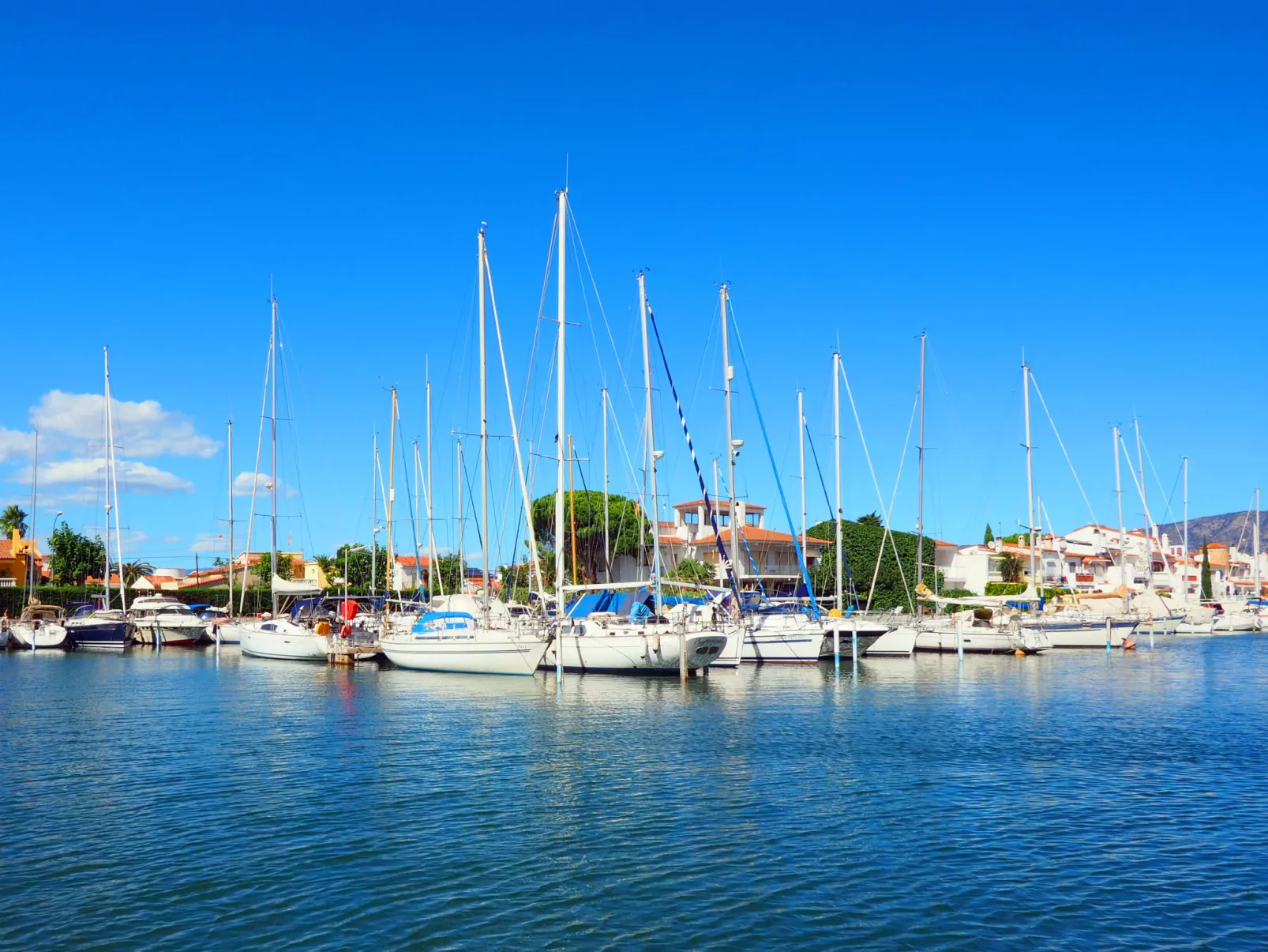 Port Rhodes-Outside