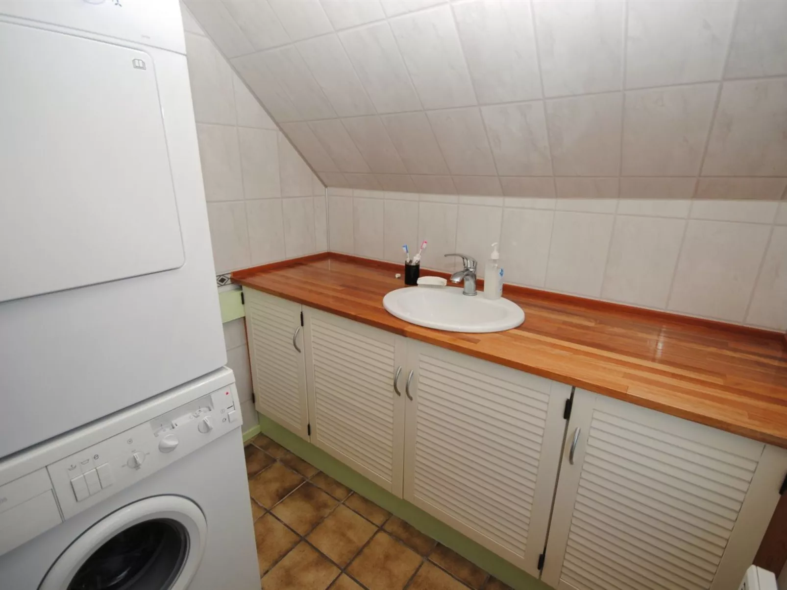 "Tubbe" - 150m to the inlet-Inside