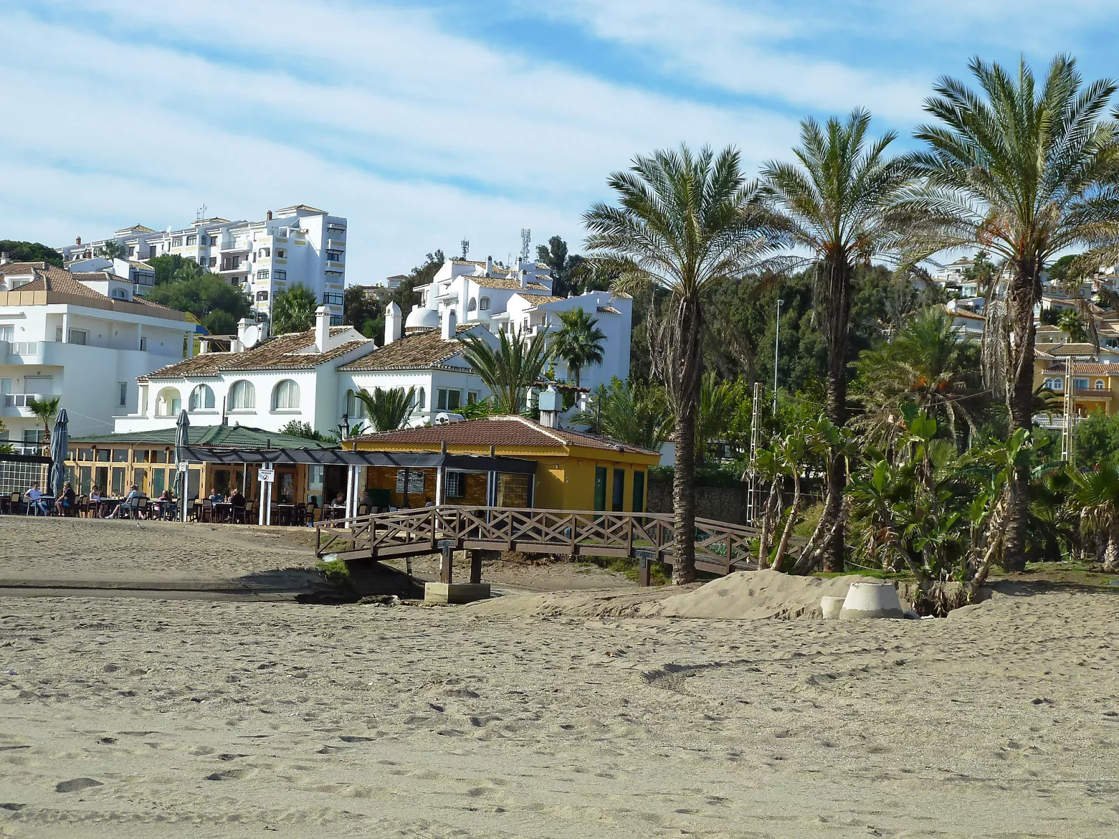 Las Acacias-Outside