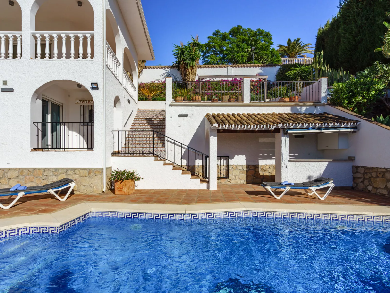 Villa Mimosa-Dehors