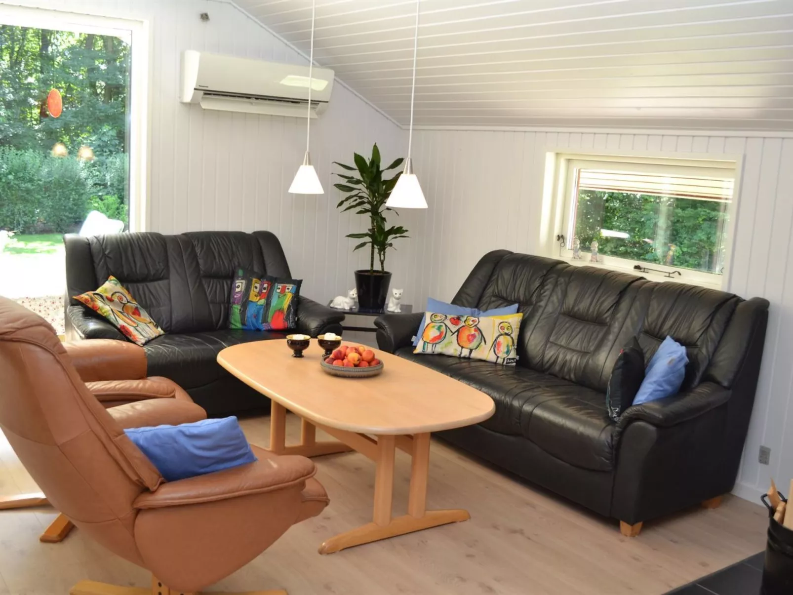 "Carlene" - 25km from the sea-Inside