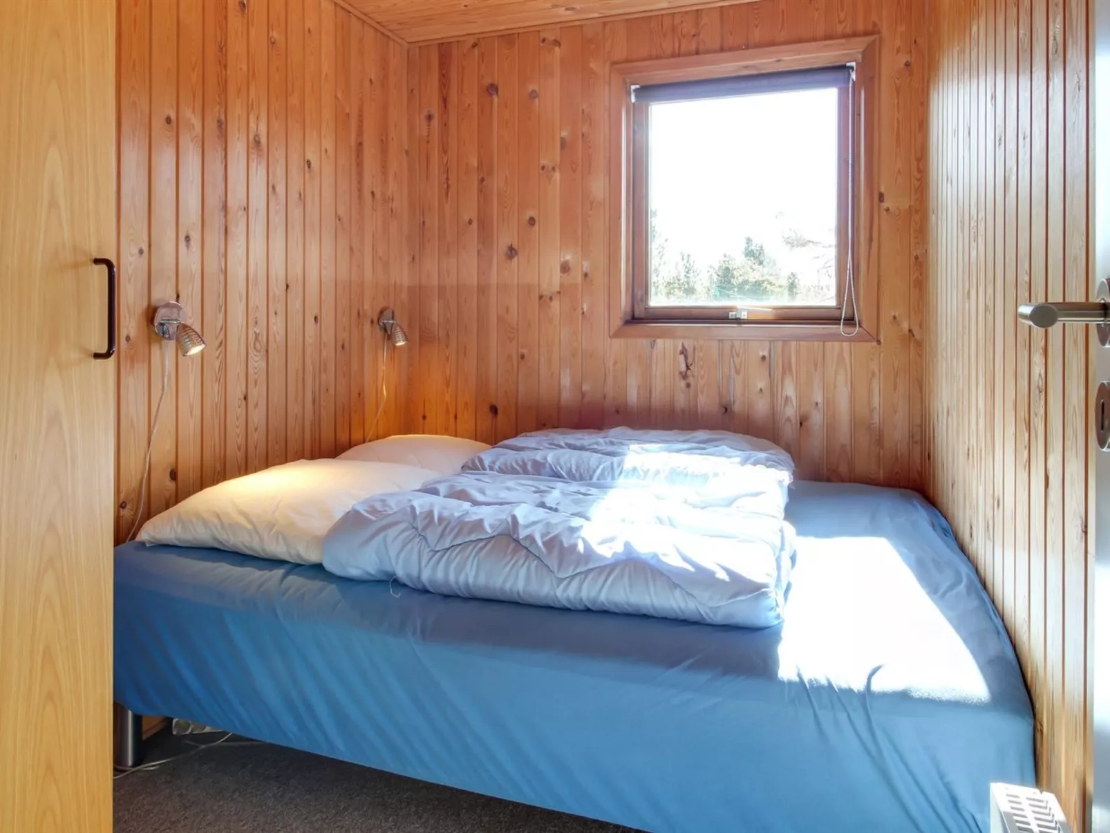 "Sara" - 2.5km from the sea-Inside