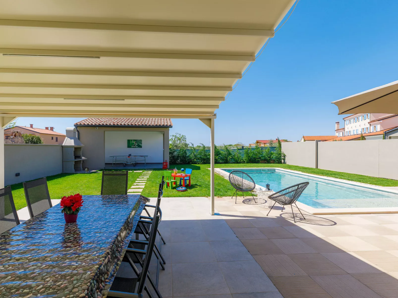 Villa Edi-Outside