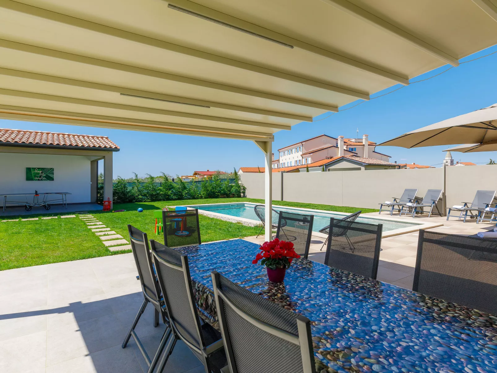 Villa Edi-Outside
