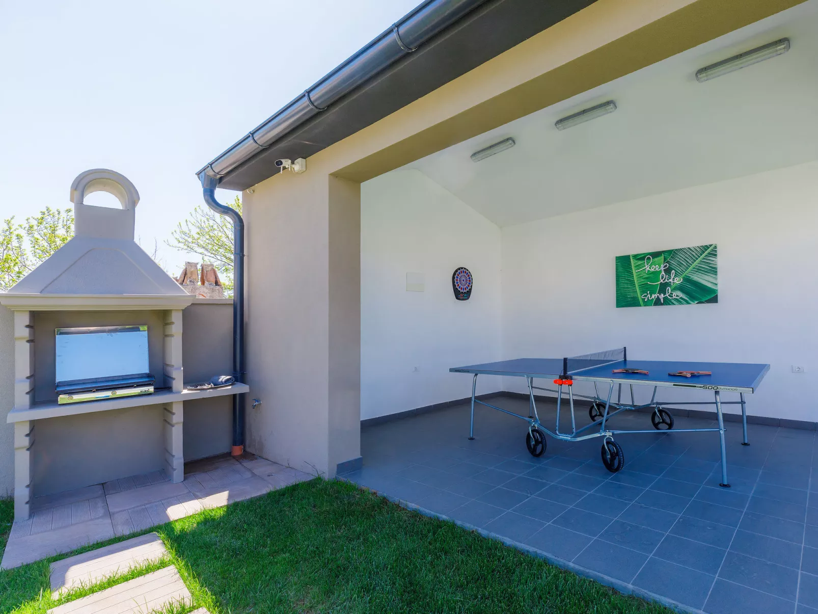 Villa Edi-Outside