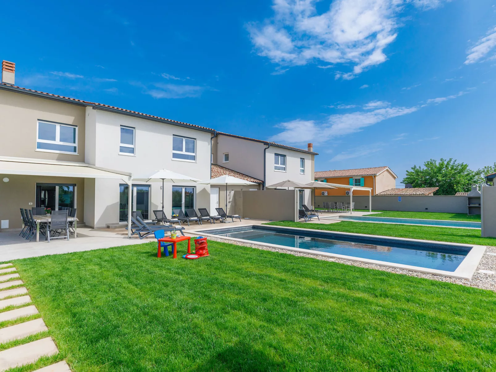 Villa Lea-Outside